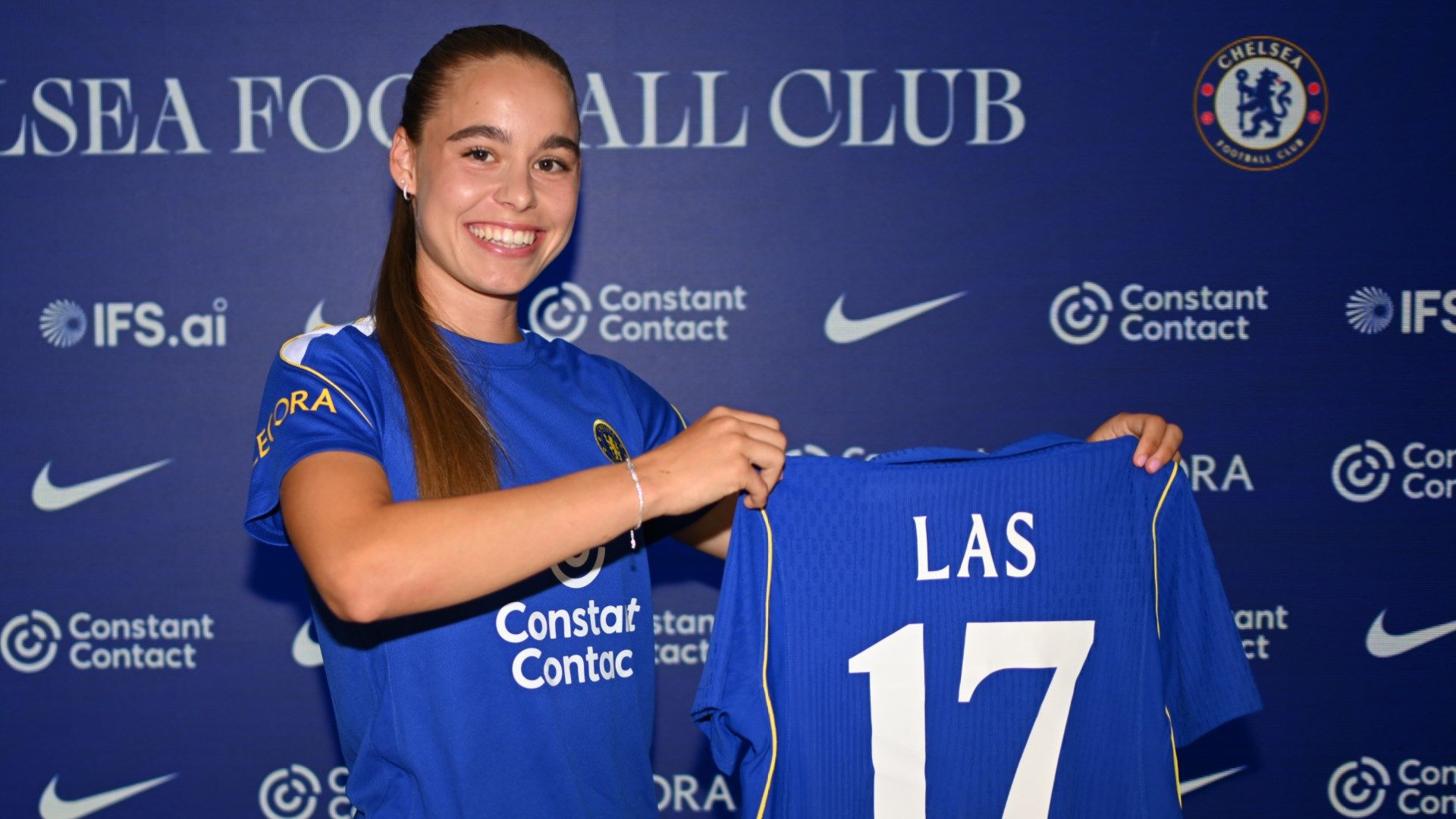 Nelly Las Chelsea signing 2026