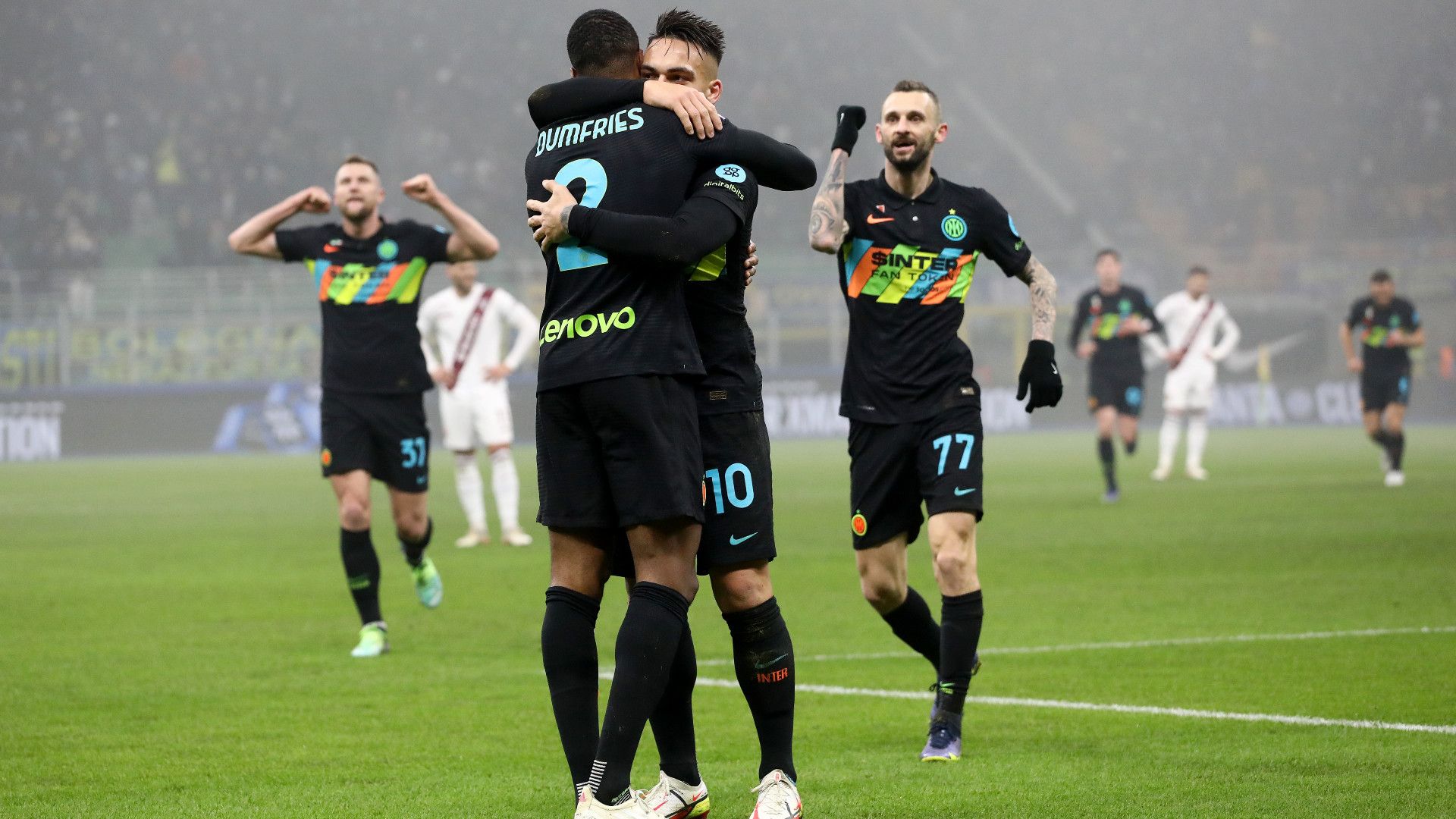 Lautaro Martinez Denzel Dumfries Inter Torino Serie A