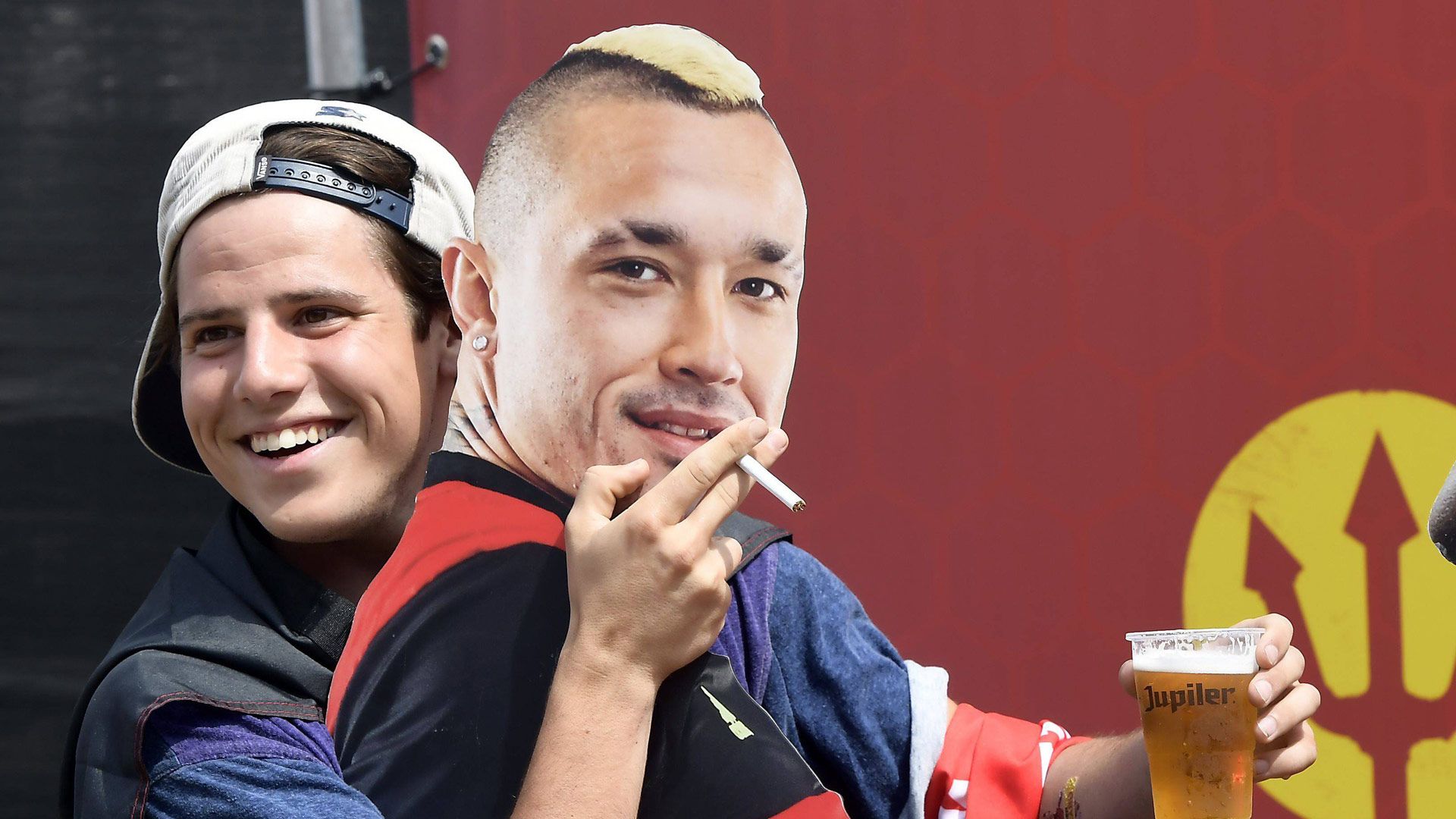 Nainggolan Zigarette GER ONLY