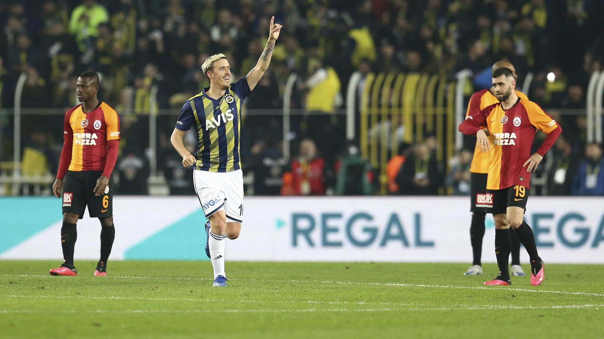 Max Kruse goal celebration Fenerbahce vs Galatasaray