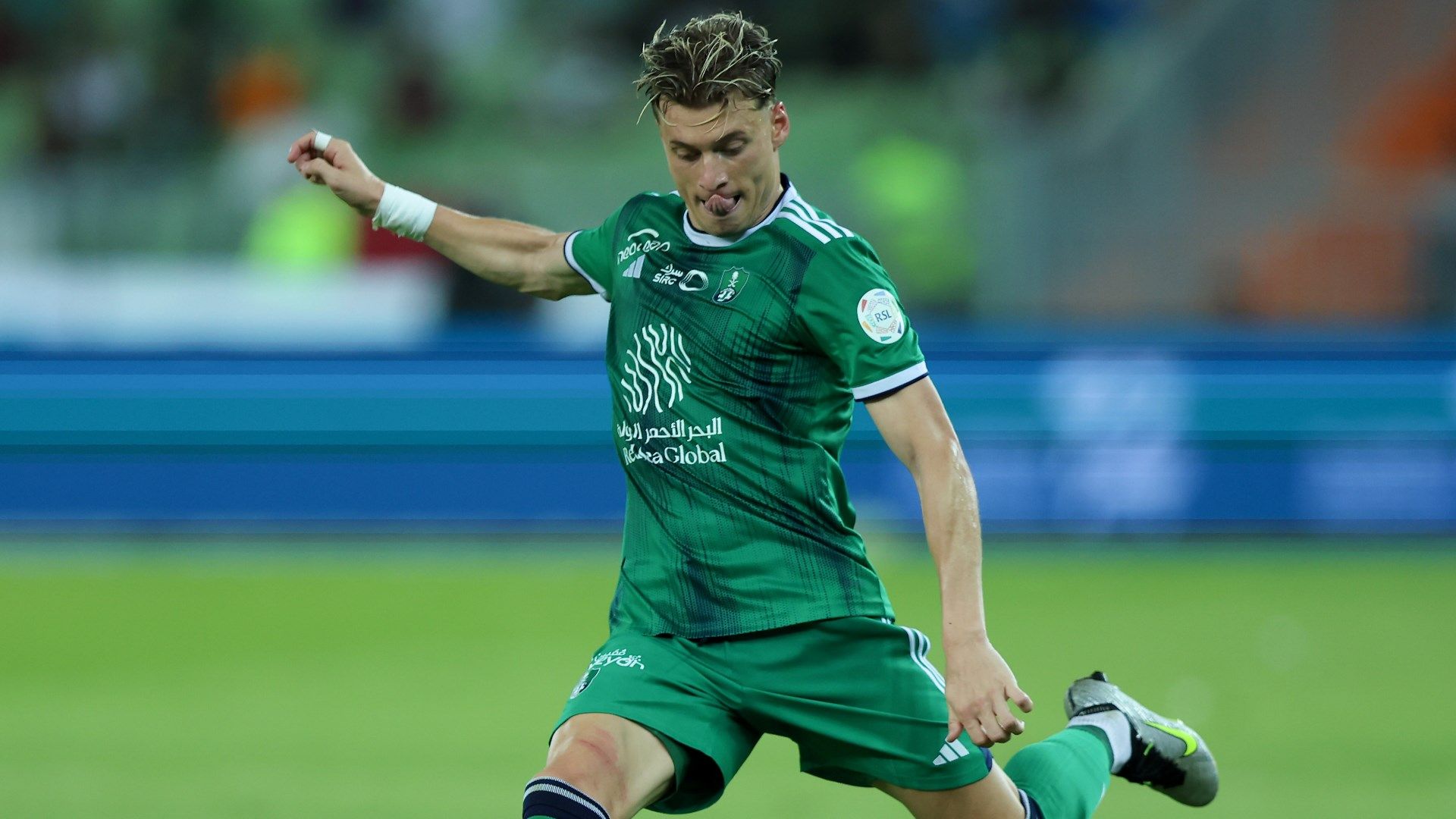 Ezgjan Alioski Al-Ahli 2023-24