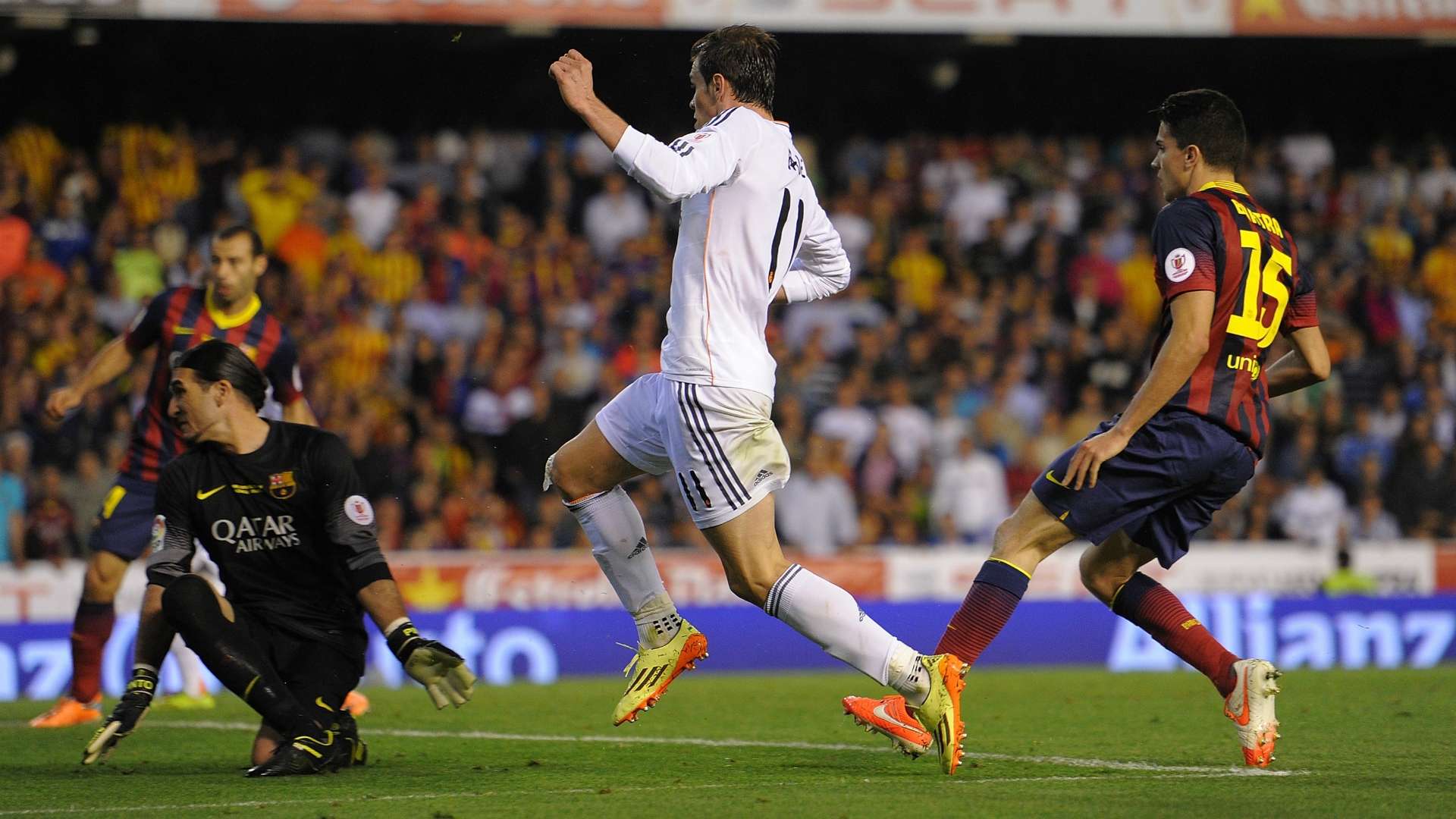 Gareth Bale Marc Bartra Copa del Rey final