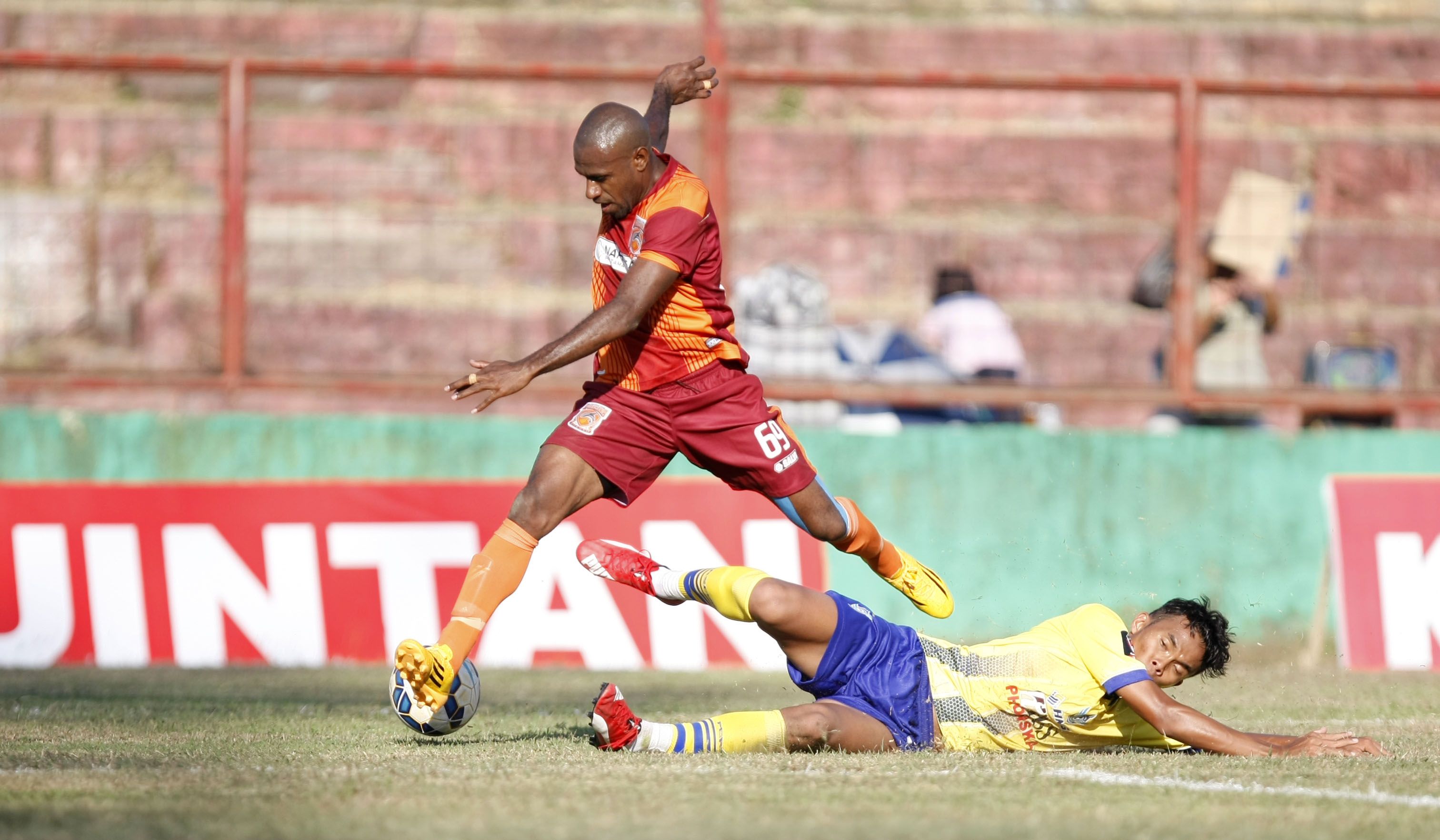 Boaz Solossa (Pusamania Borneo FC)