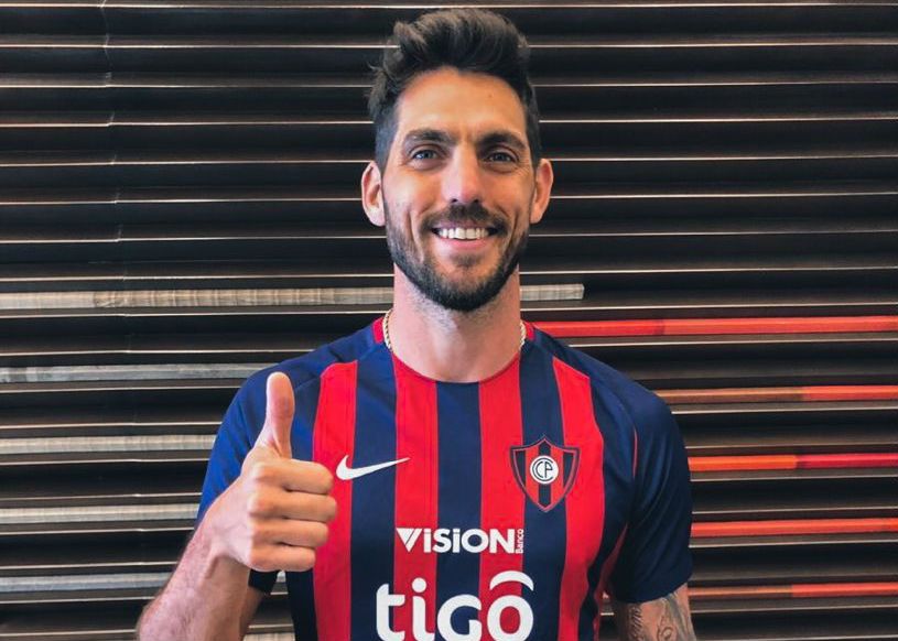 Larrivey (Paraguay) 24-12-18