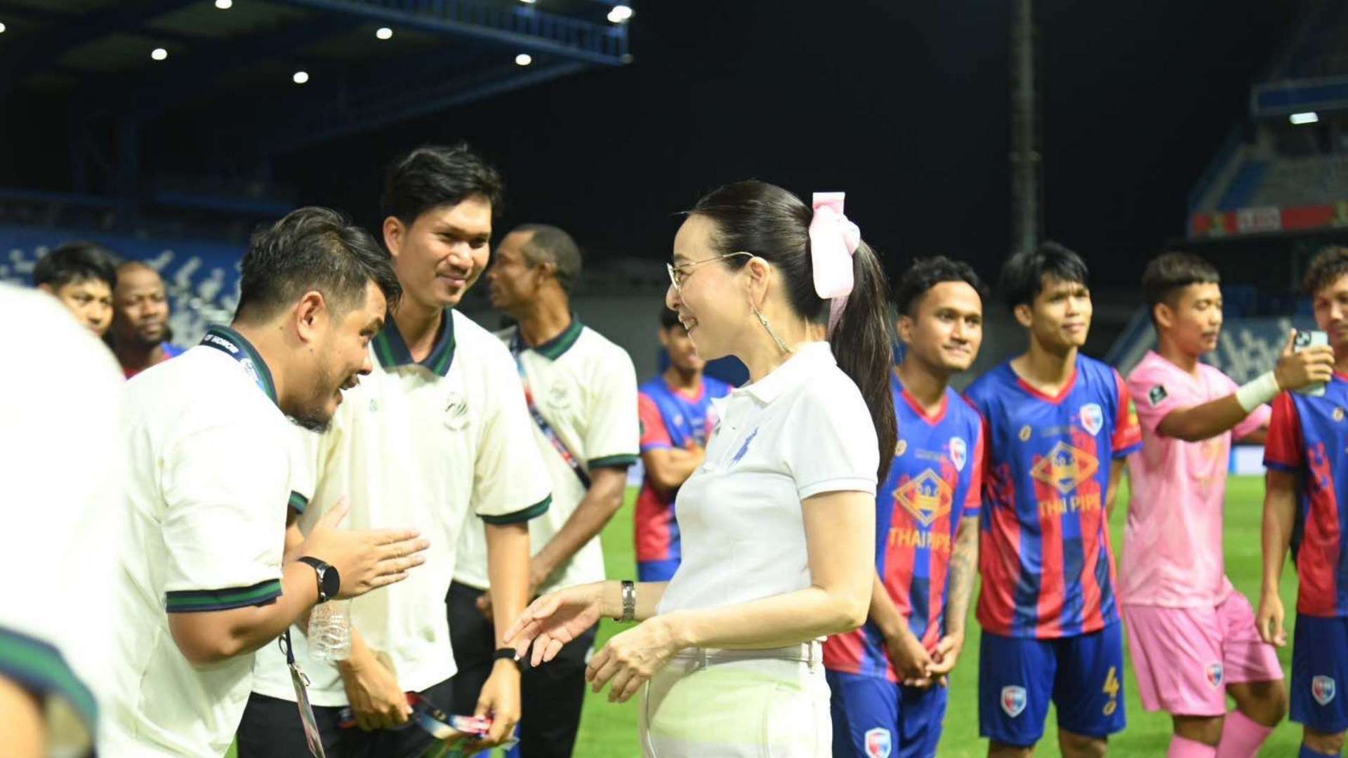 "มาดามแป้ง" นวลพรรณ ล่ำซำ