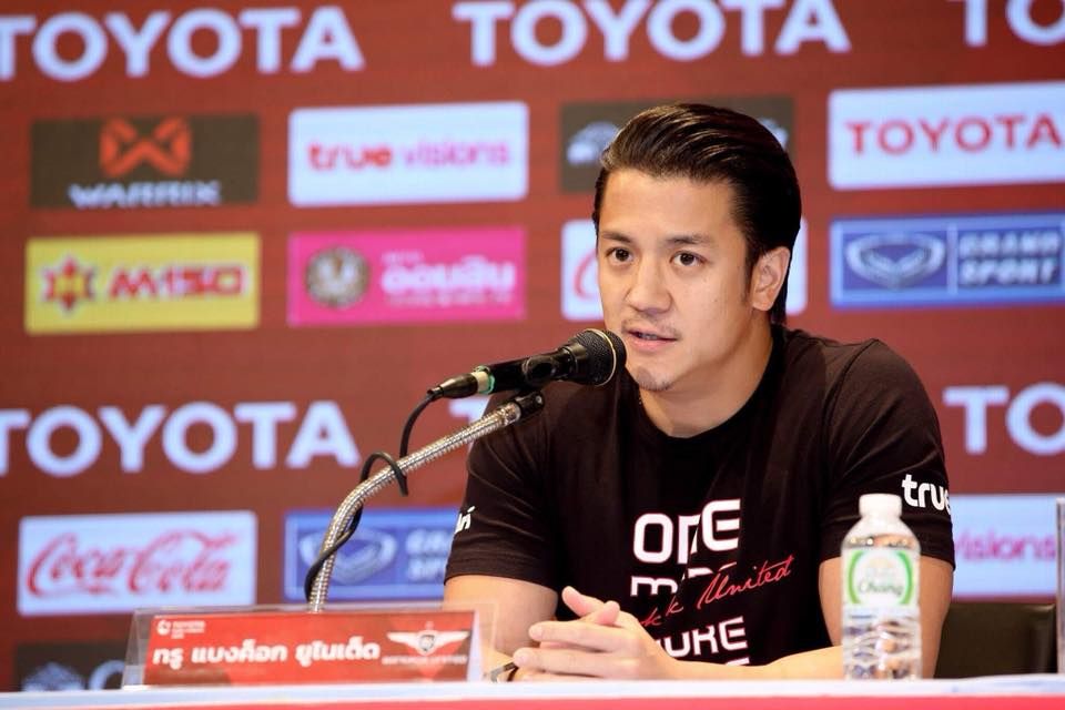 วสพล แก้วผลึก