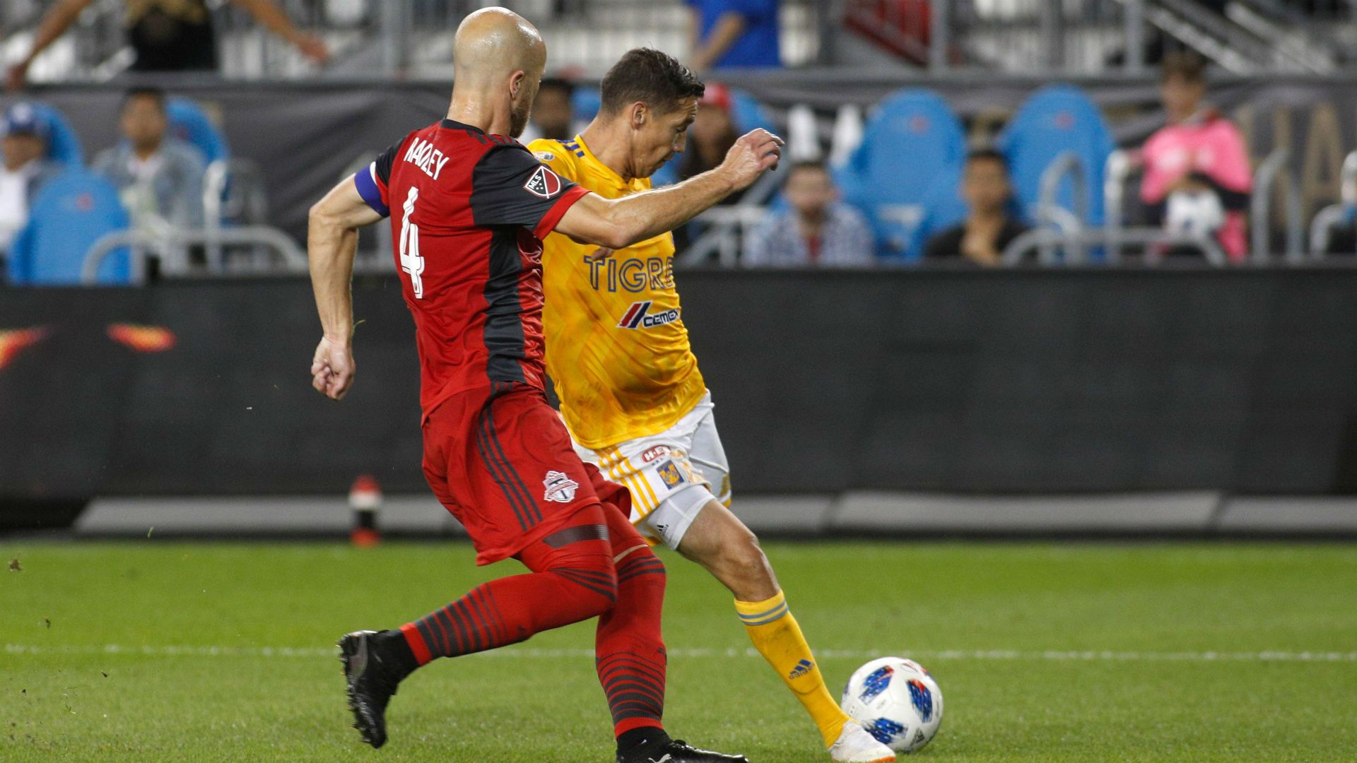 Michael Bradley Jesus Duenas Tigres Toronto FC Campeones Cup 2018