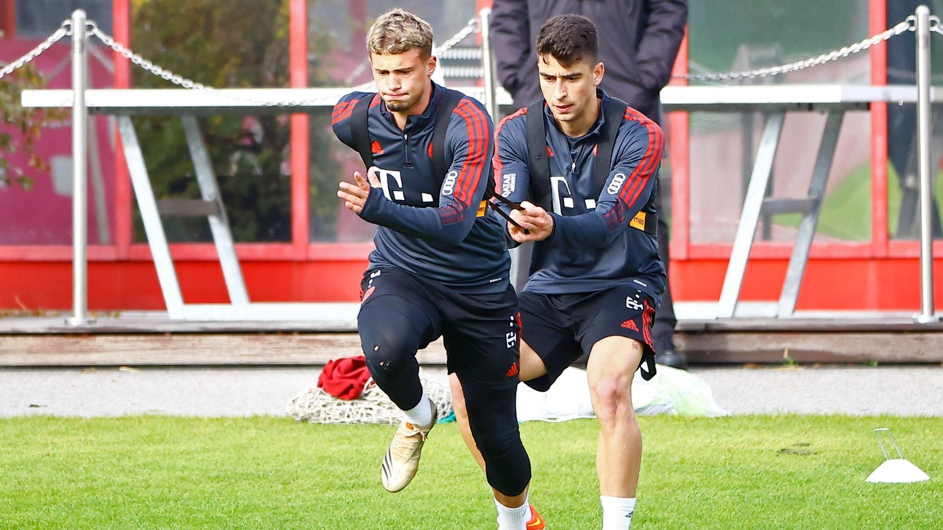 GER ONLY Marc Roca Michael Cuisance Bayern