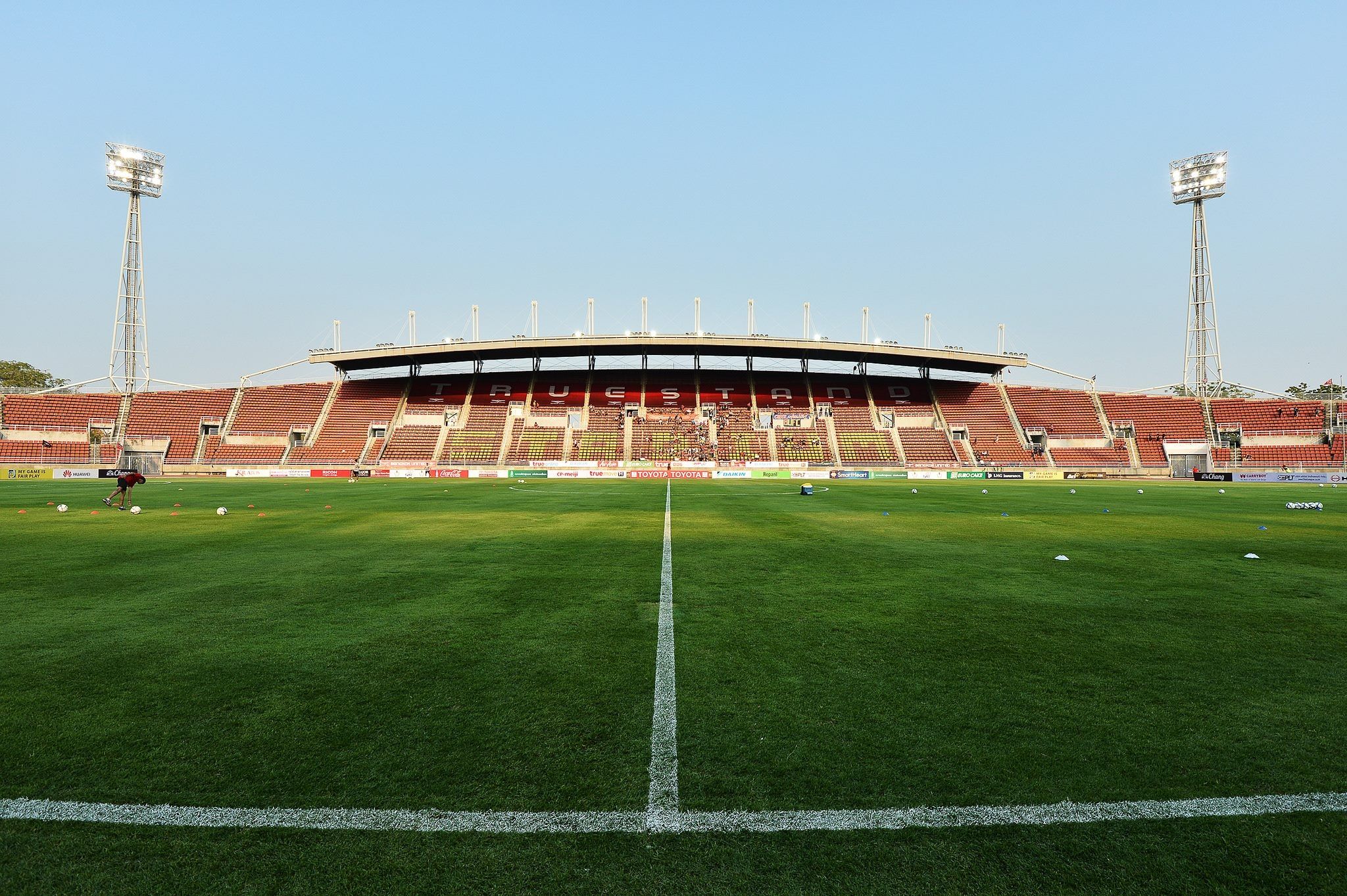 สนามกีฬาธรรมศาสตร์ ศูนย์รังสิต