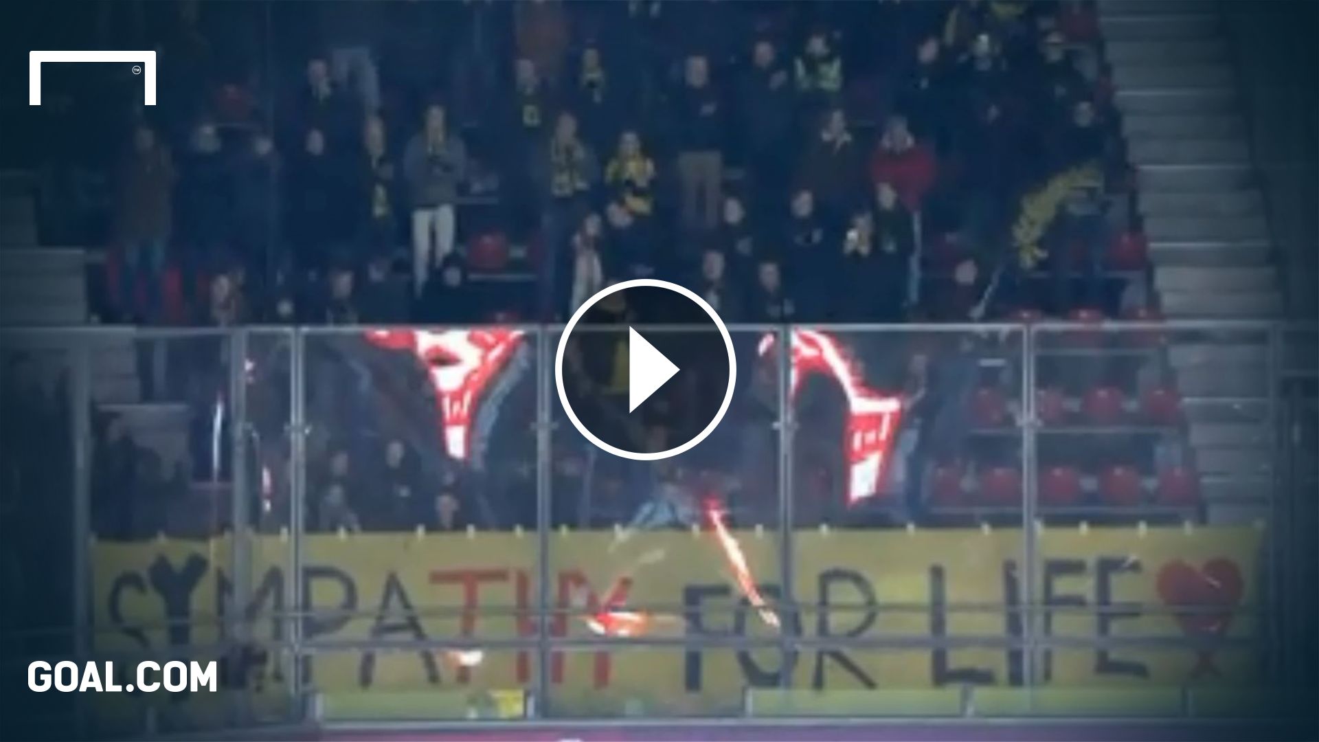 GFX VVV Venlo Fans huldigen Lennart Thy