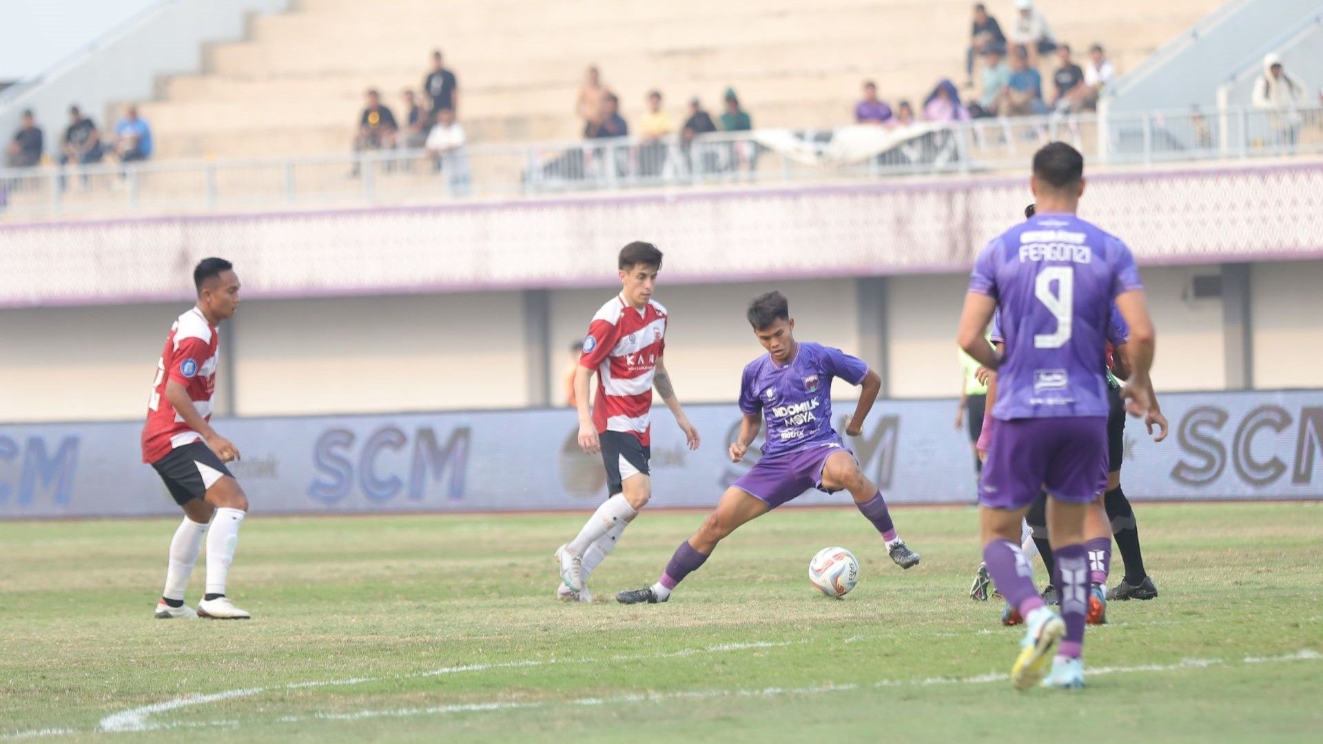 Persita Tangerang vs Madura United 01092023