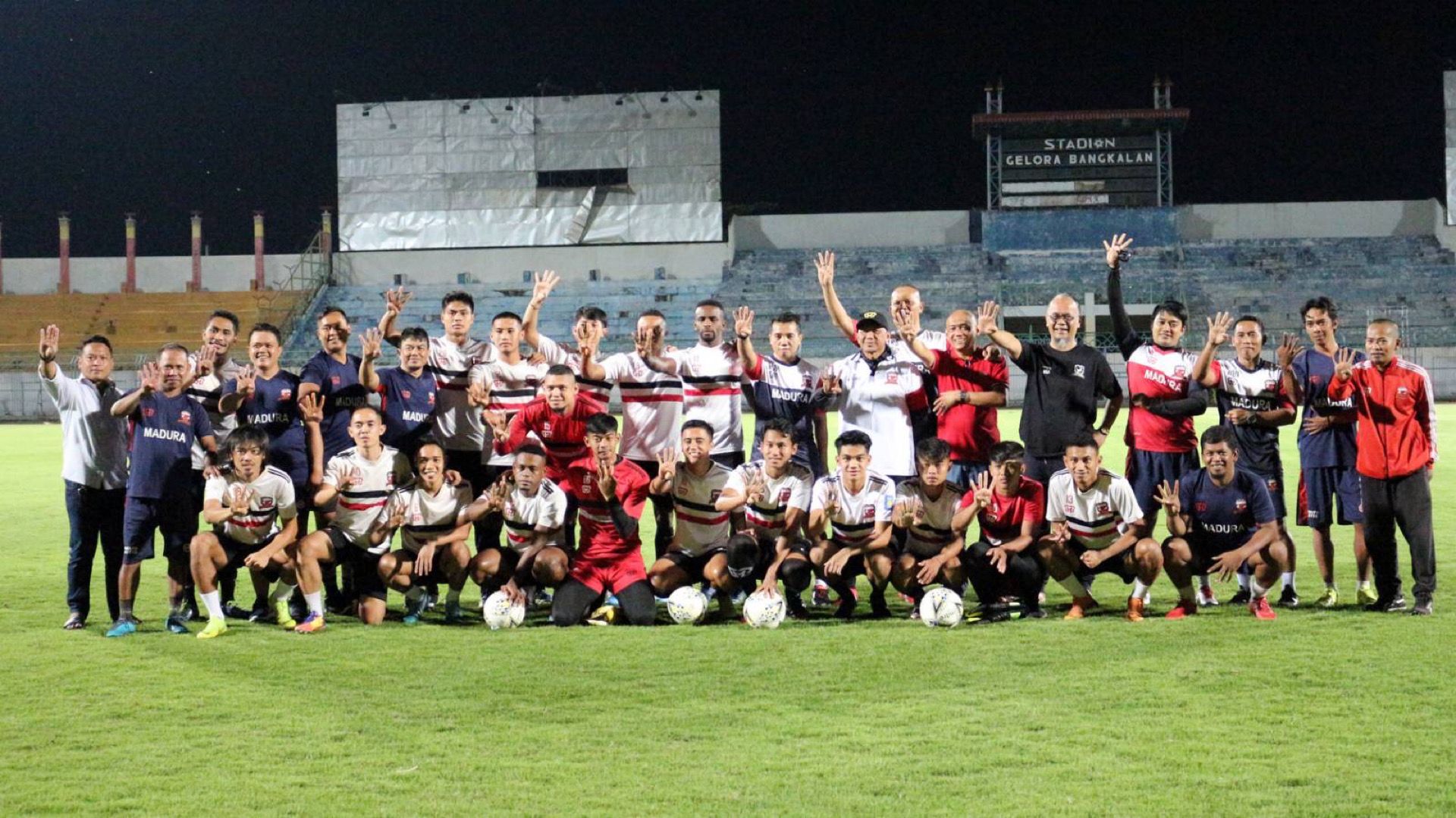 Latihan Perdana Madura United