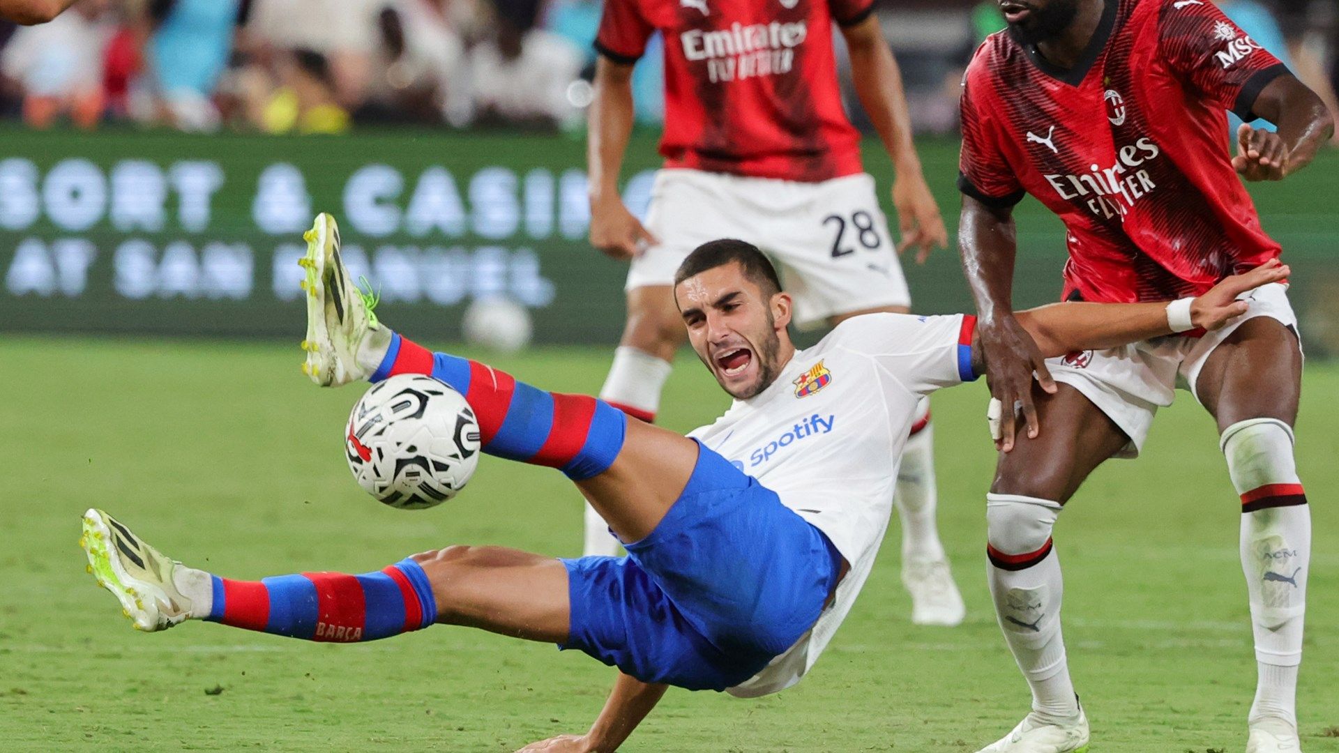 Ferran Torres Barcelona Milan