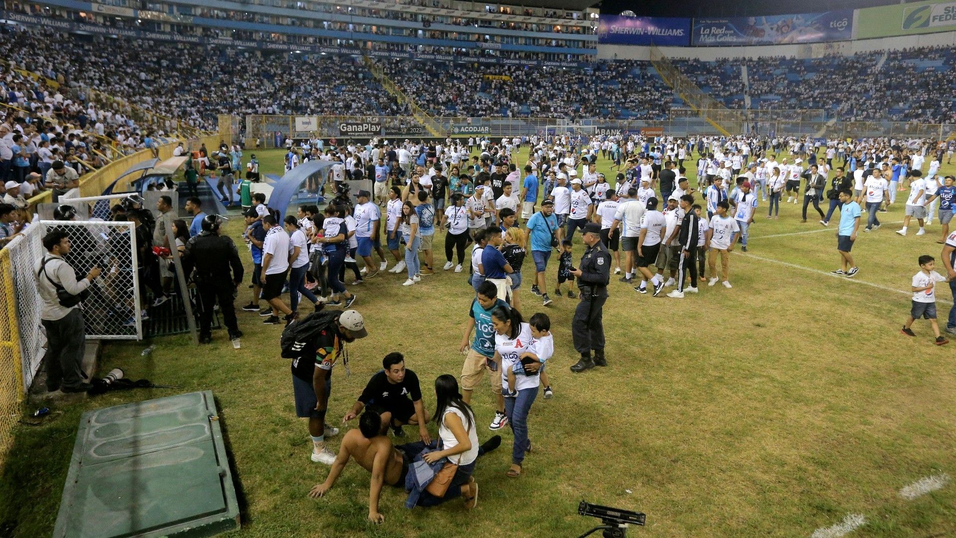 El salvador stadium incident