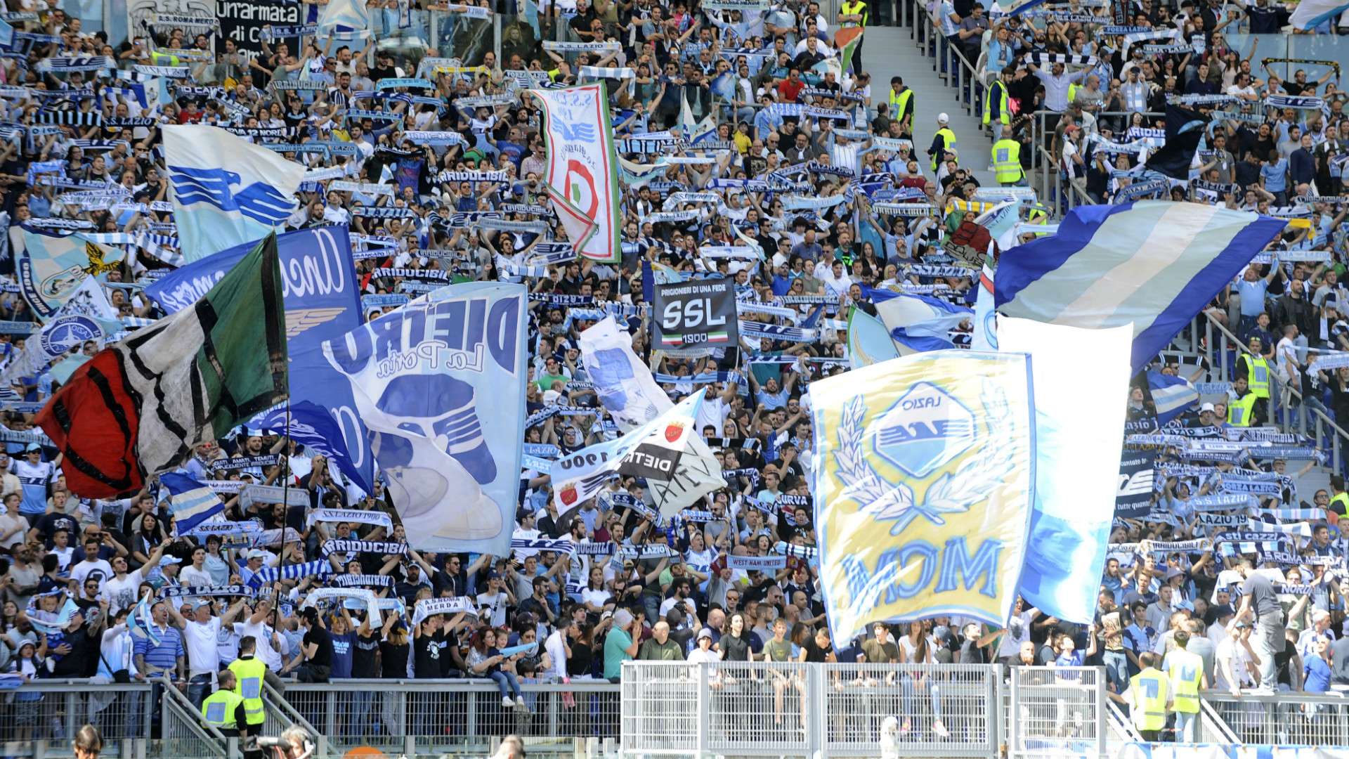 Lazio fans