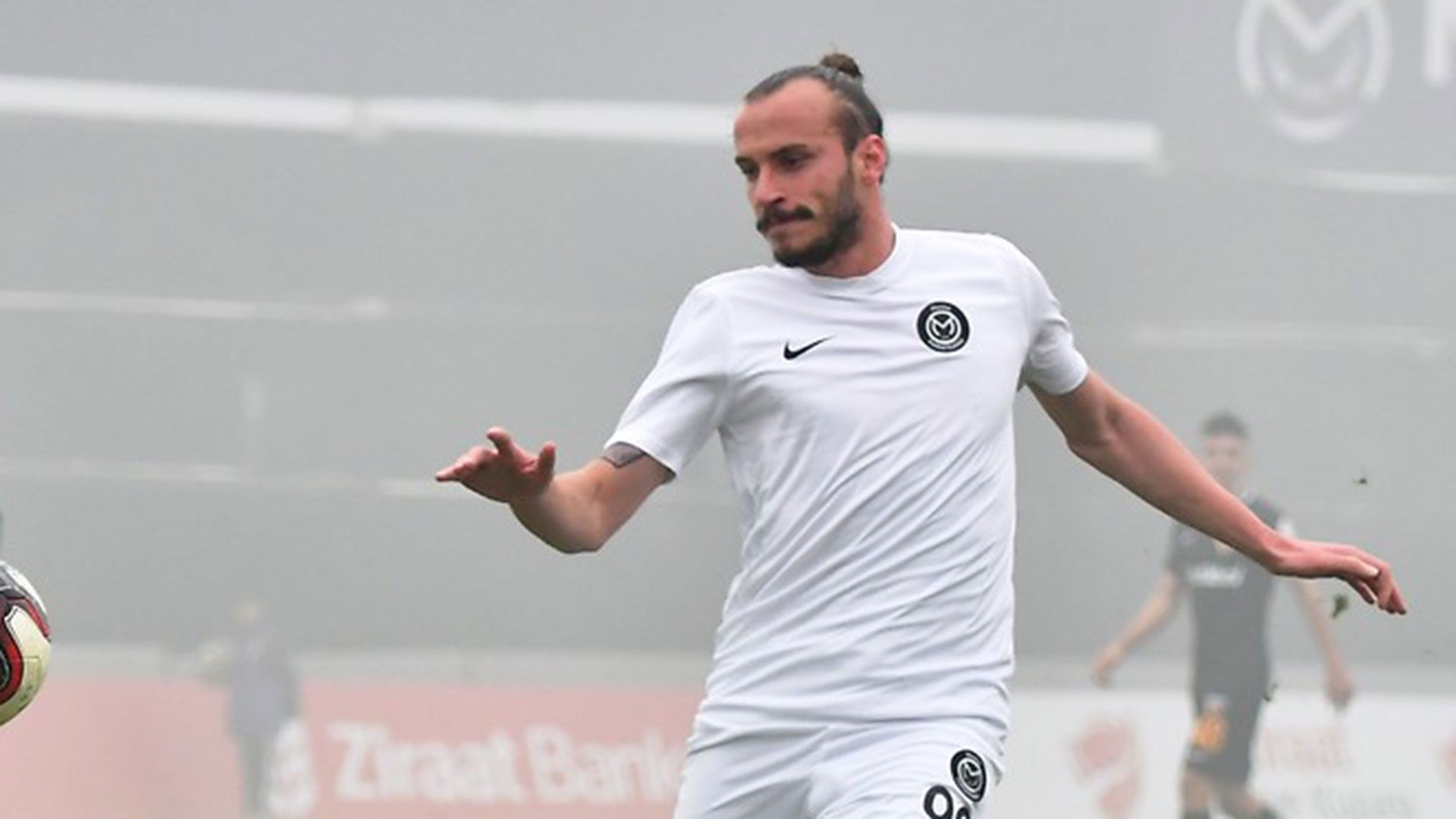 Sinan Kurumuş Manisa FK