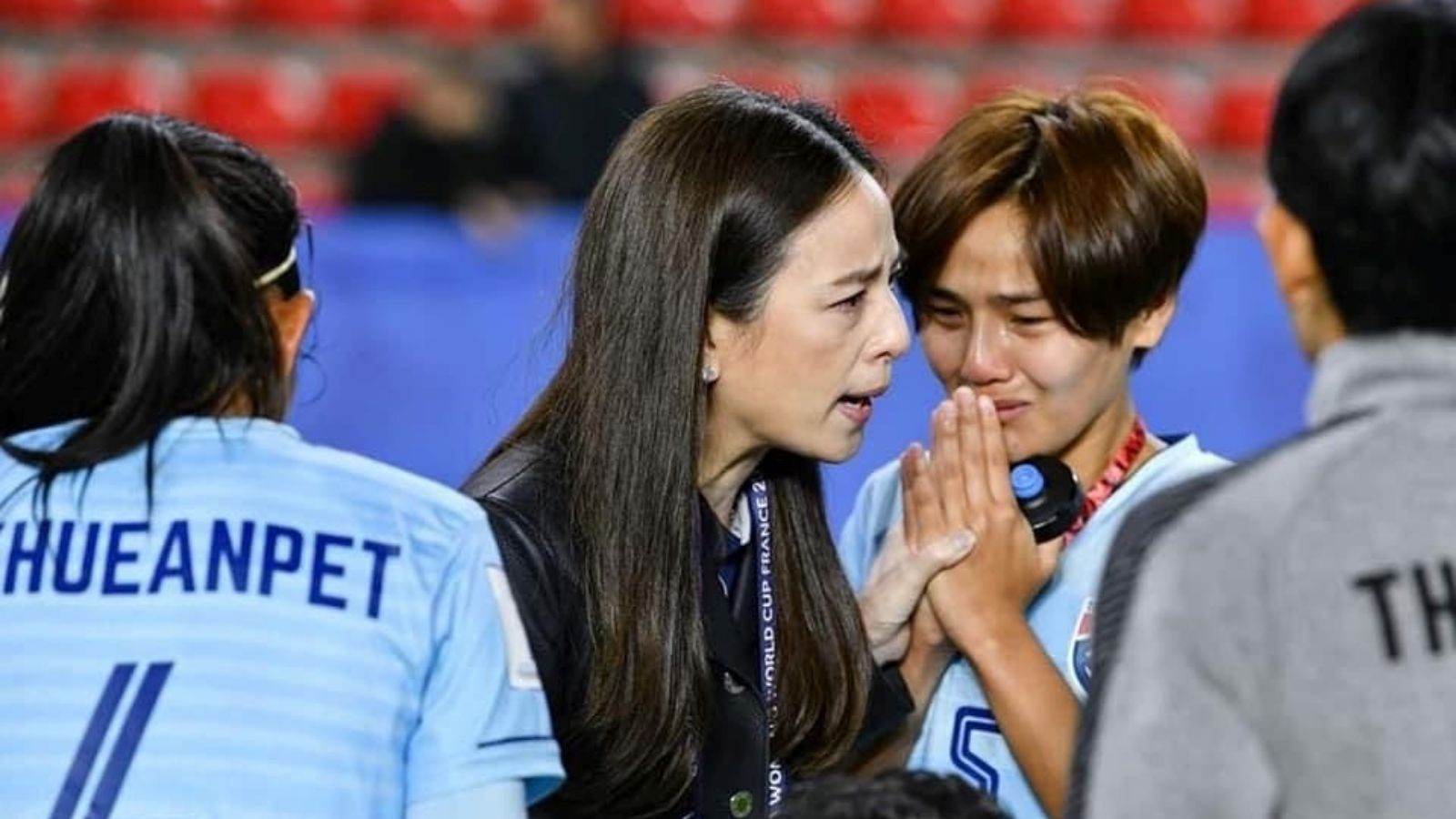 นวลพรรณ ล่ำซำ