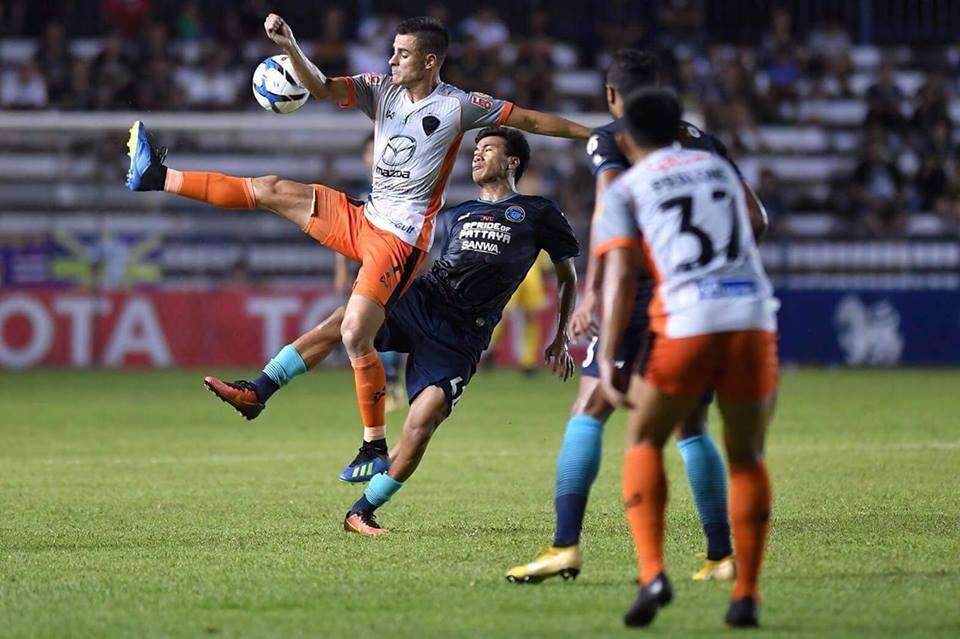 อันโตนิโอ พินา