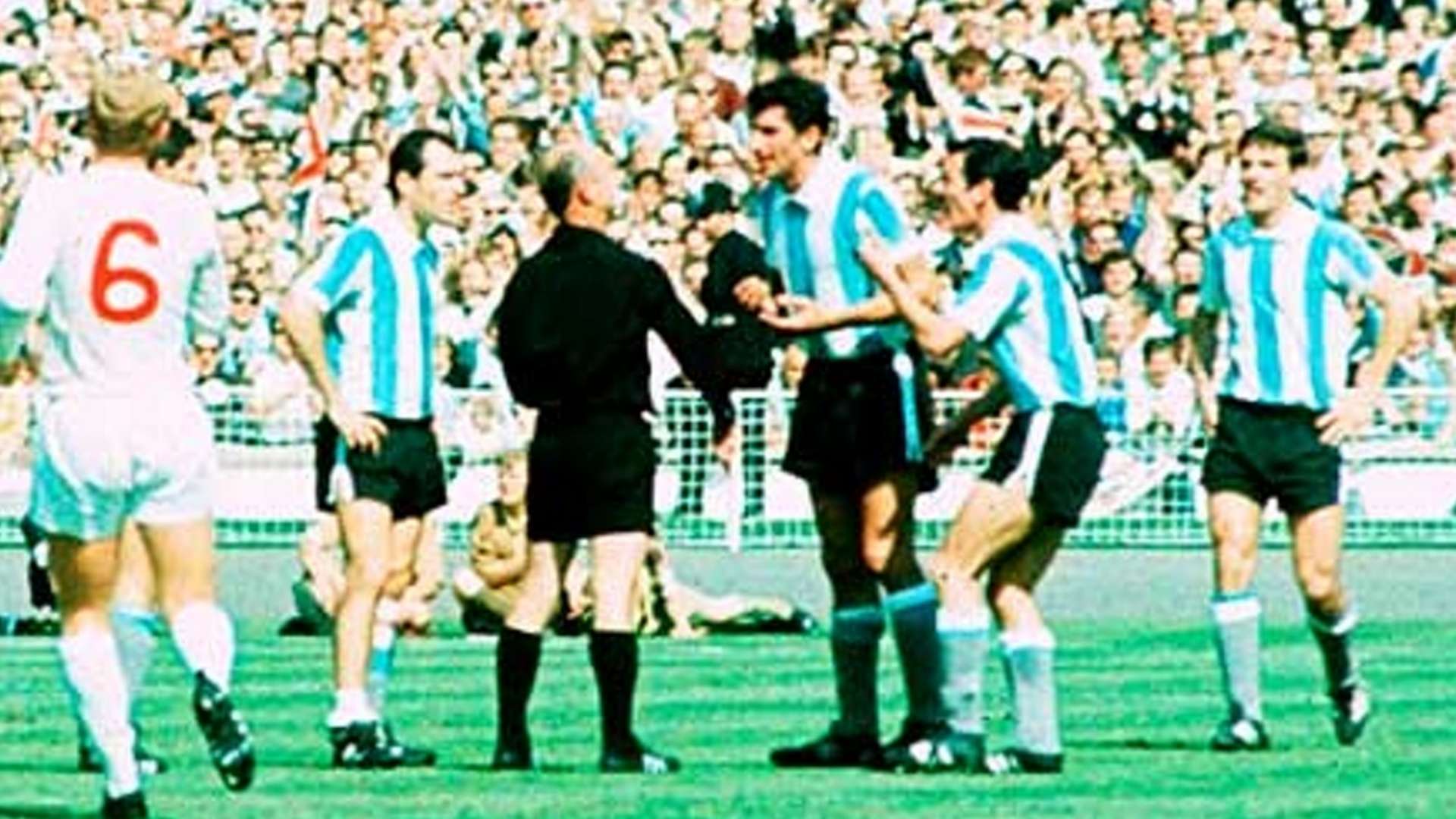 Antonio Rattín. Inglaterra Argentina Mundial 1966