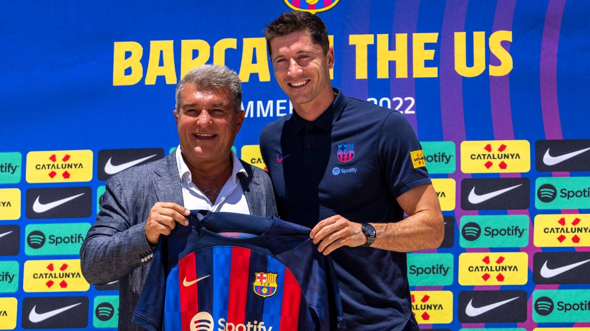 Joan Laporta Robert Lewandowski FC Barcelona