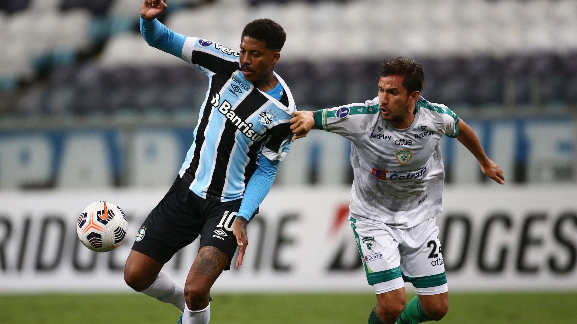 Jean Pyerre e Juan Mahecha - Grêmio x La Equidad Copa Sul-Americana 22042021