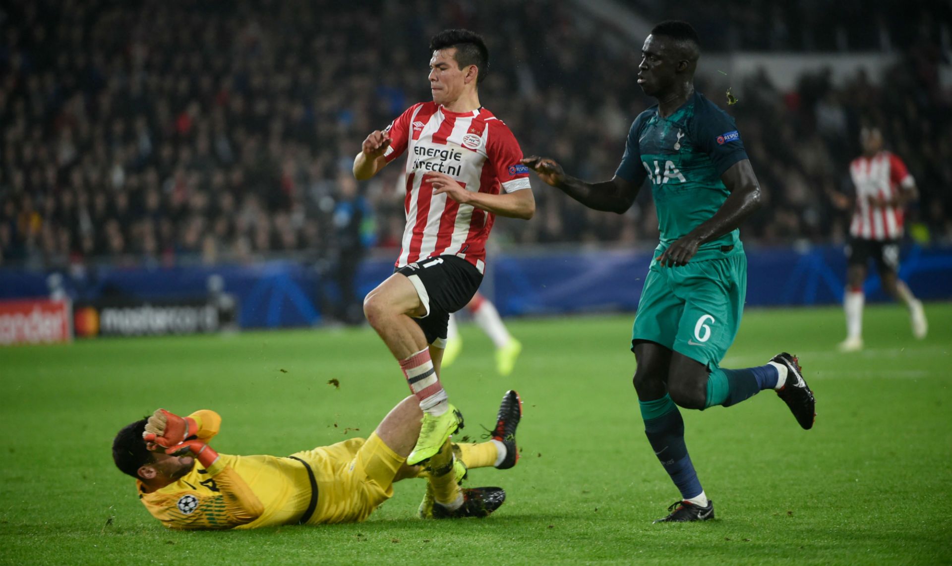 Chucky Lozano Hugo Lloris