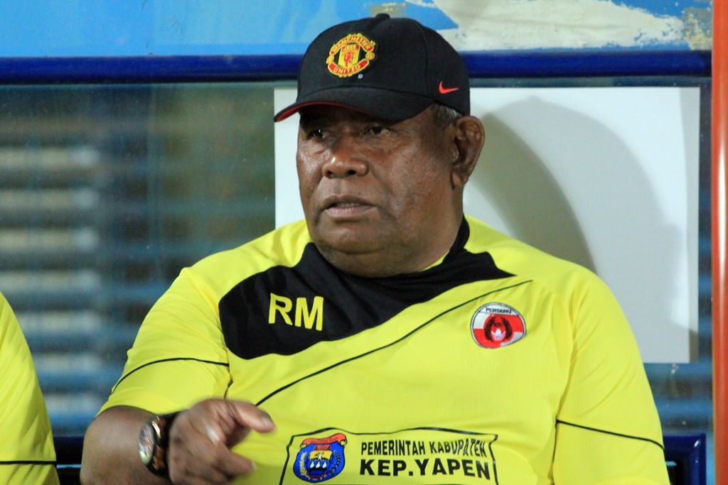 ROBBY MARUANAYA - PERSERU SERUI