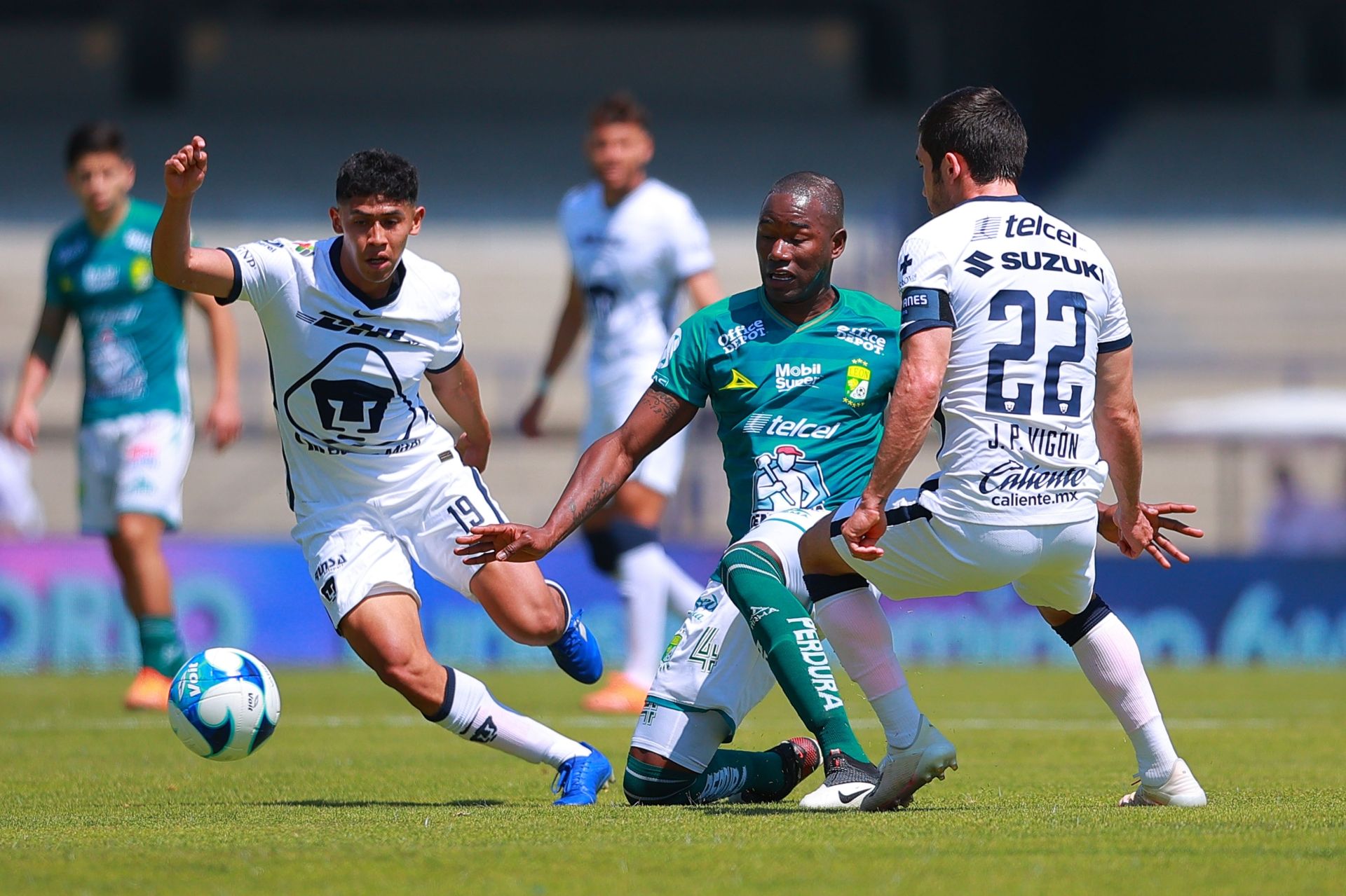 Andrés RIvas, Andrés Mosquera, Juan Pablo Vigón Pumas vs León Guardianes 2020