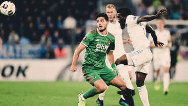 Slovan Bratislava Wolves Raúl Jiménez