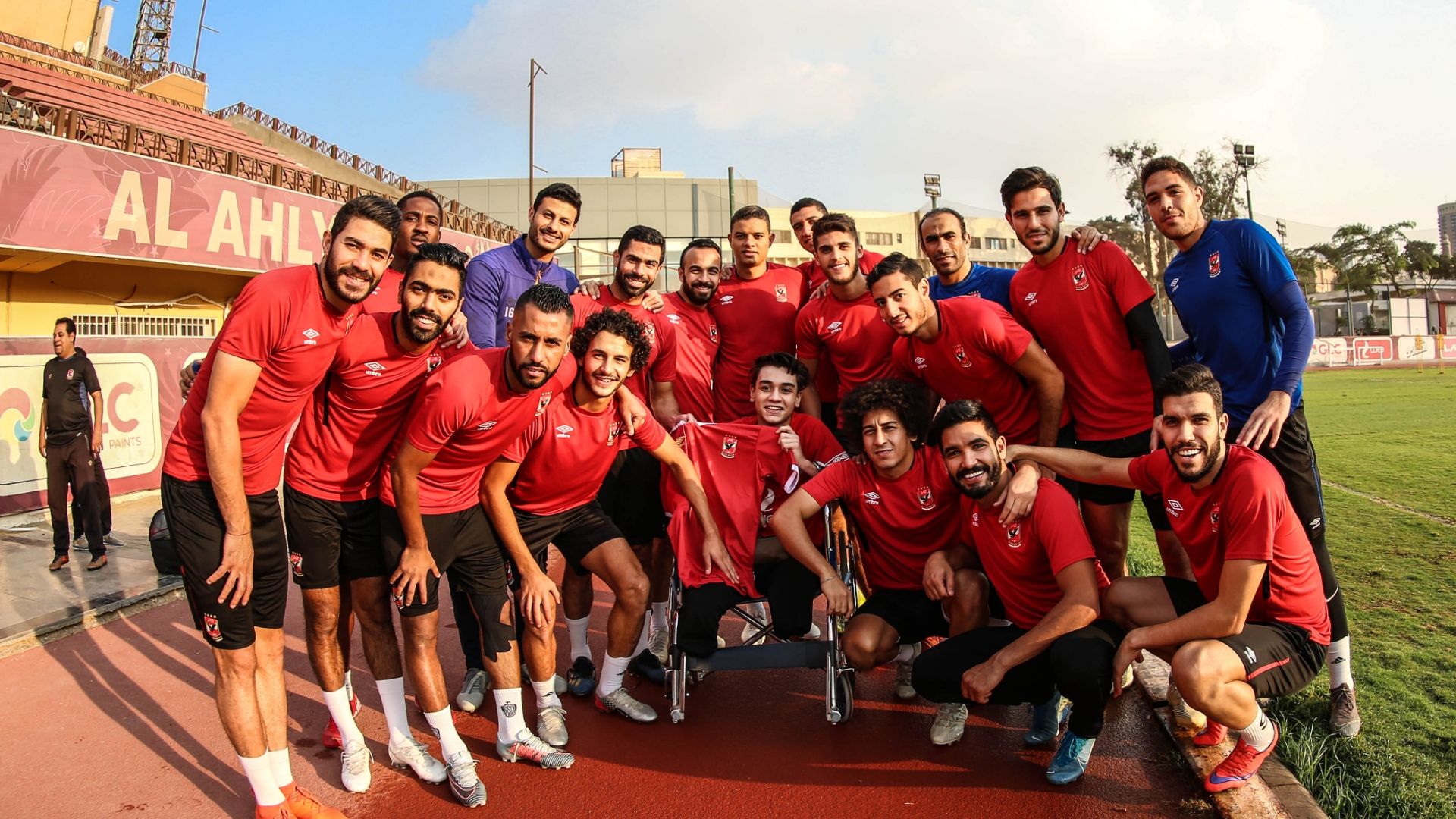 مشجع الأهلي حماصة