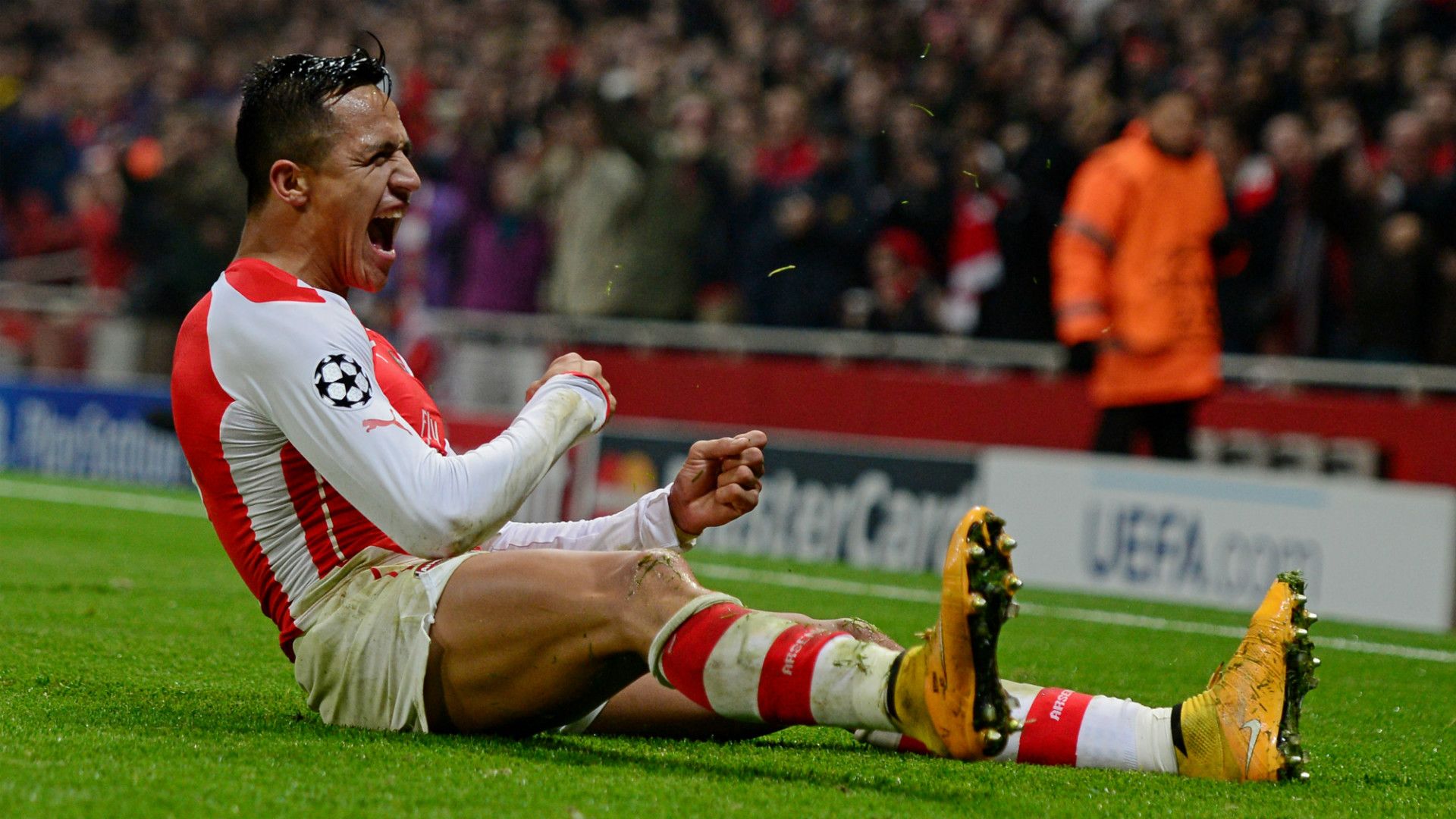 Alexis Sanchez Arsenal Champions League