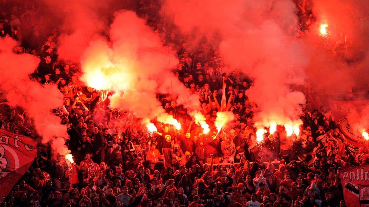 Olympiakos fans