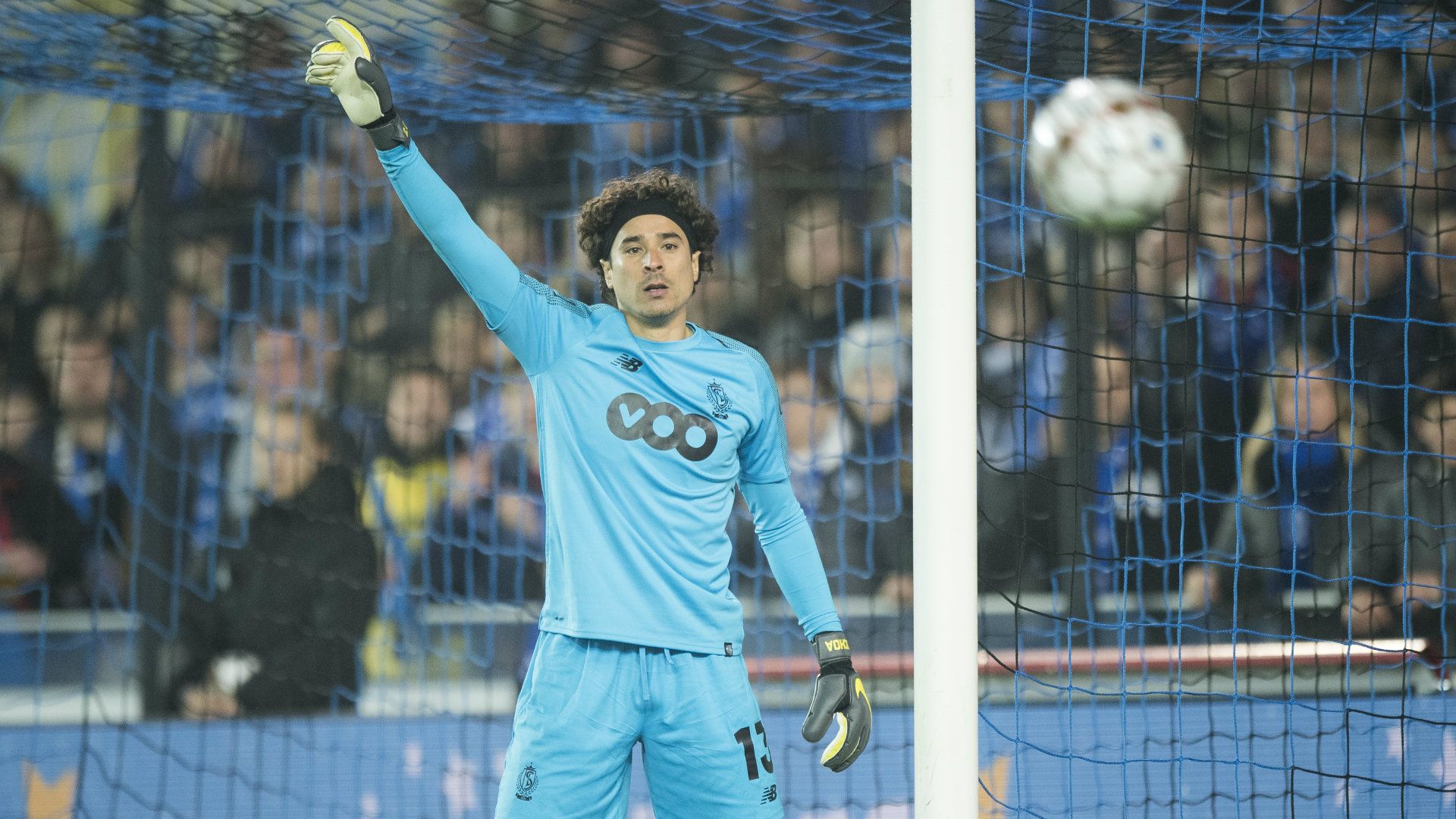 Guillermo Ochoa Standard 020519