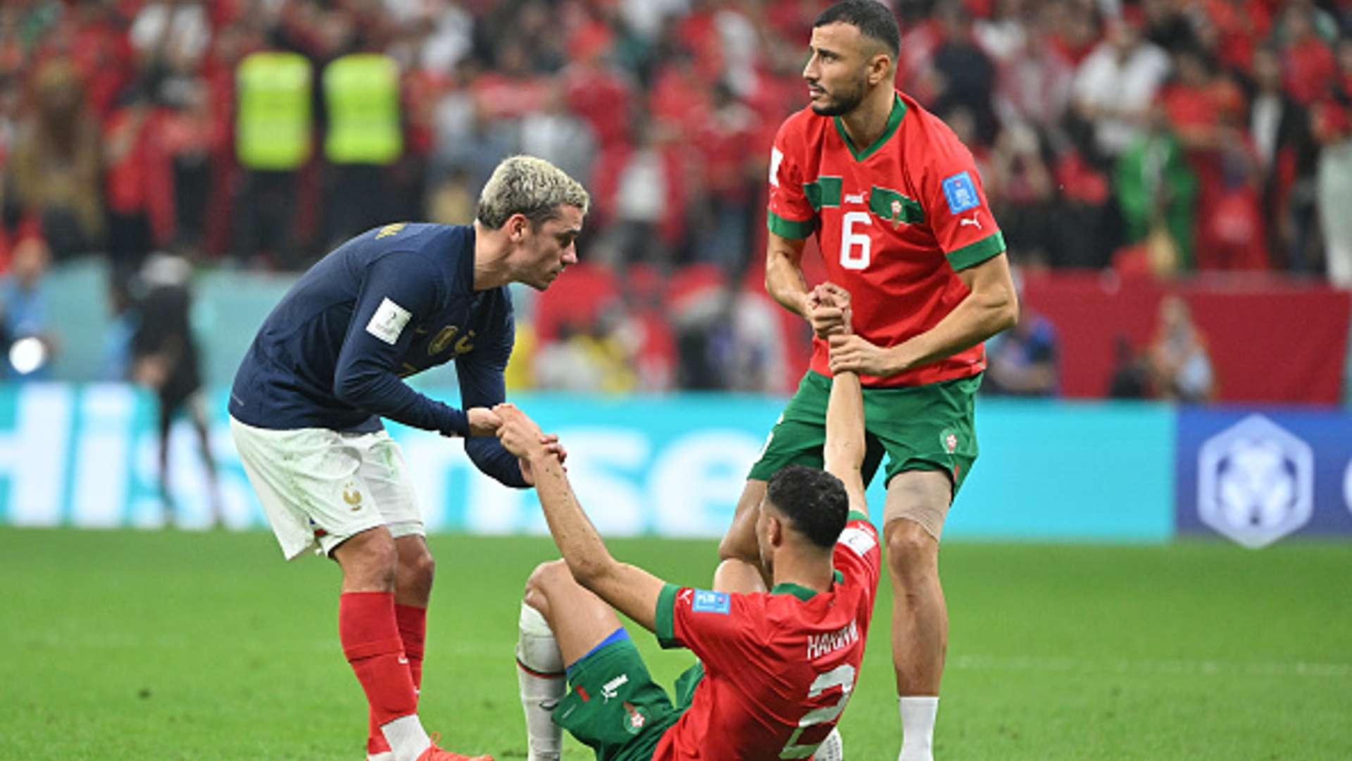 Antoine Griezmann - France - Achraf Hakim - Romain Saiss - Morocco - World Cup 2022