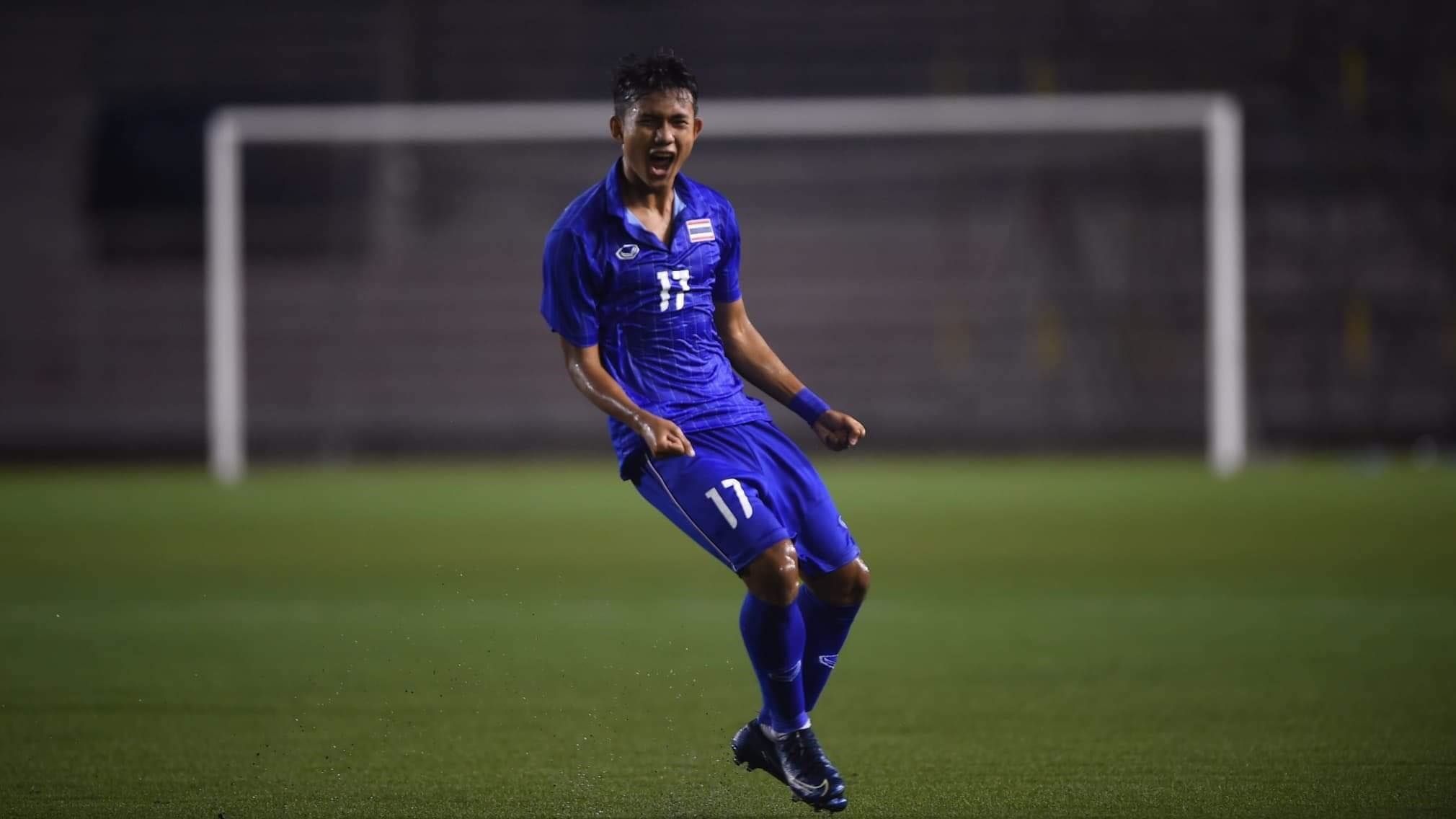 U22 Thailand vs U22 Laos | Group B - SEA Games 30 - 2019. Kết quả U22 Thái Lan 2-1 U22 Lào. Suphanat Mueanta lập cú đúp, U22 Thái Lan thắng nghẹt thở U22 Lào. U22 Thái Lan. Phản ứng CĐV Thái Lan khi đội nhà có nguy cơ chia tay SEA Games từ vòng bảng. HLV Akira Nishino nói gì về U22 Việt Nam. Đại chiến U22 Việt Nam vs U22 Thái Lan. Đức Chinh tỏa sáng, U22 Việt Nam thắng U22 Singapore. Trực tiếp bóng đá hôm nay. SEA Games 30. Supachok Sarachat. Suphanat Mueanta. Akira Nishino. U22 Việt Nam. Đại hội thể thao khu vực Đông Nam Á 2019. Trực tiếp bóng đá SEA Games 30. Xem trực tiếp U22 Việt Nam ở SEA Games 30 ở đâu. Lịch thi đấu bóng đá nam SEA Games 30. Lịch thi đấu U22 Việt Nam ở SEA Games 30. SEA Games 30. U22 Việt Nam. Fandi Ahmad. Park Hang-seo. Xem bong da. Bong da. Truc tiep bong da SEA Games. Lich thi dau SEA Games 30.