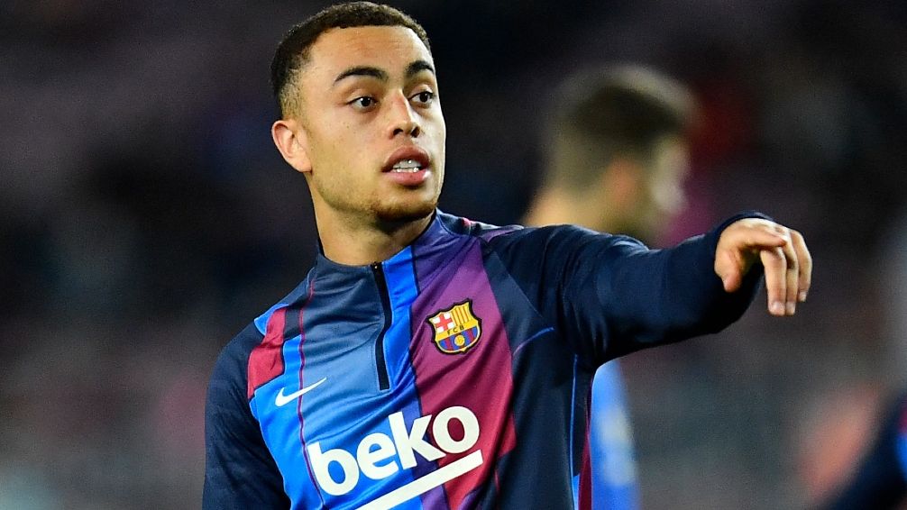 Sergino Dest Barcelona 2021-22