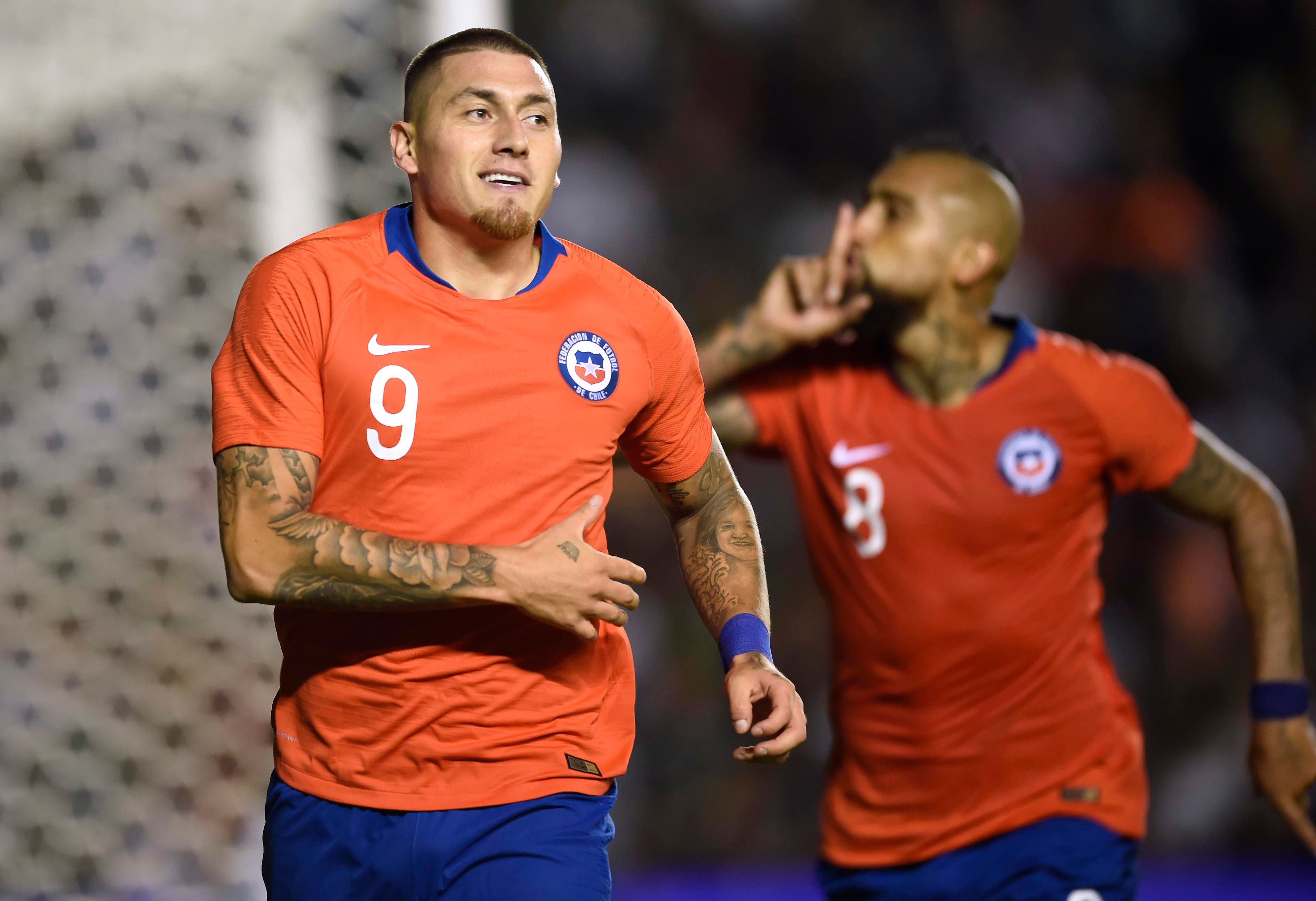 161018 Nicolás Castillo Arturo Vidal Chile México No portada