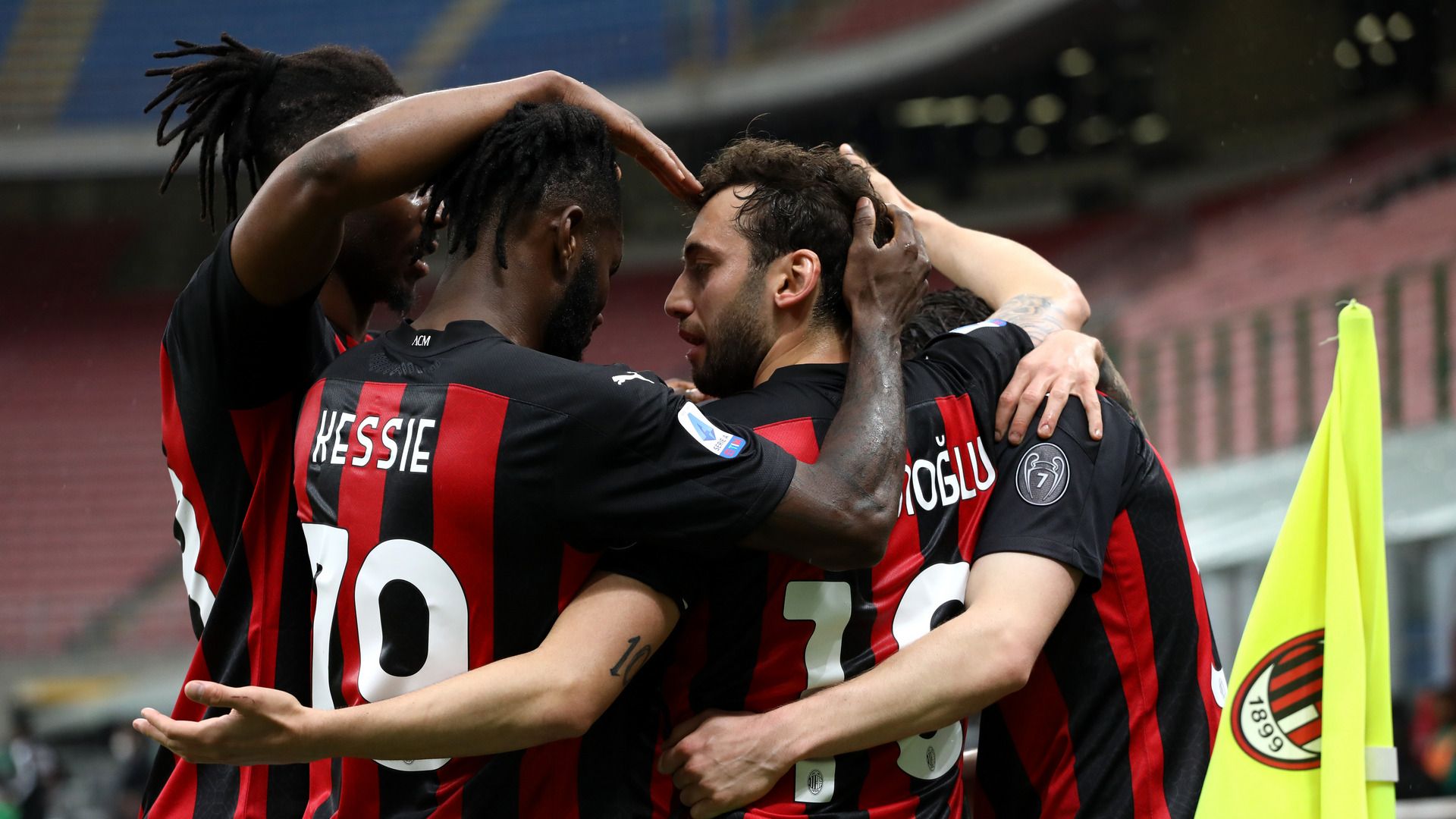Hakan Calhanoglu. AC Milan vs Sassuolo 04.21.2021
