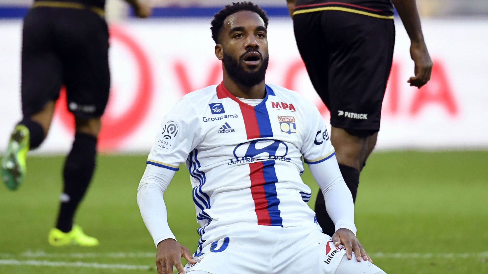 Alexandre Lacazette Lyon Guingamp Ligue 1 22102016