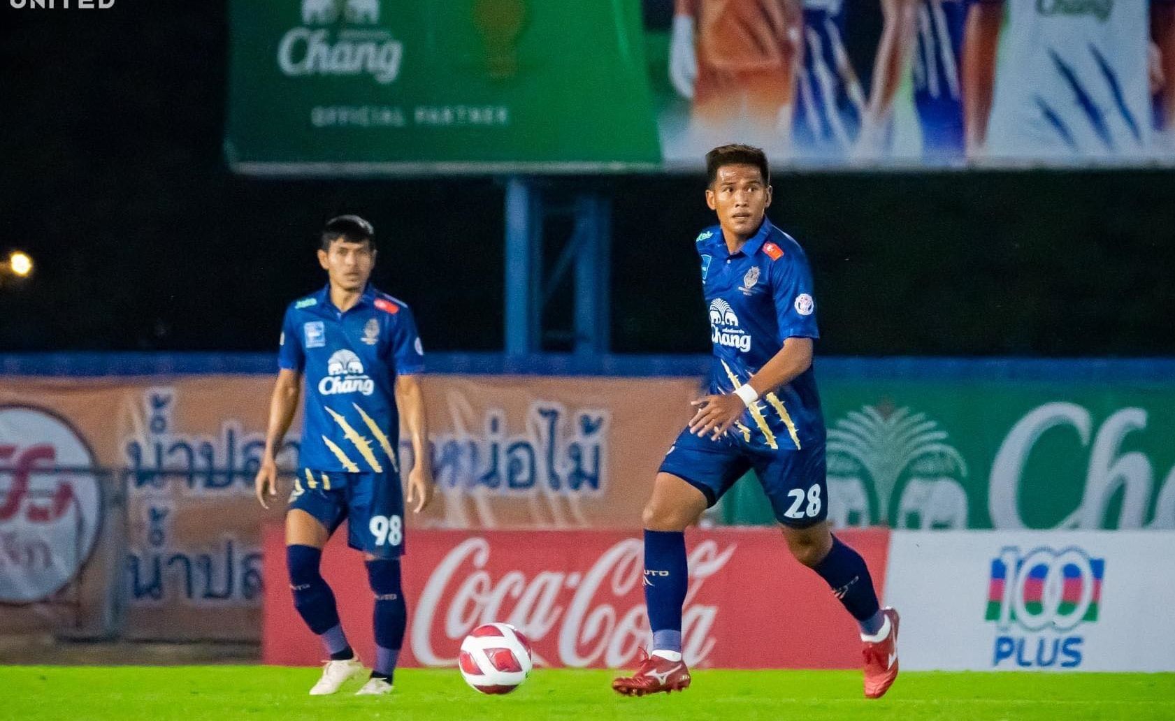 เอกลาภ หาญพานิชกิจ