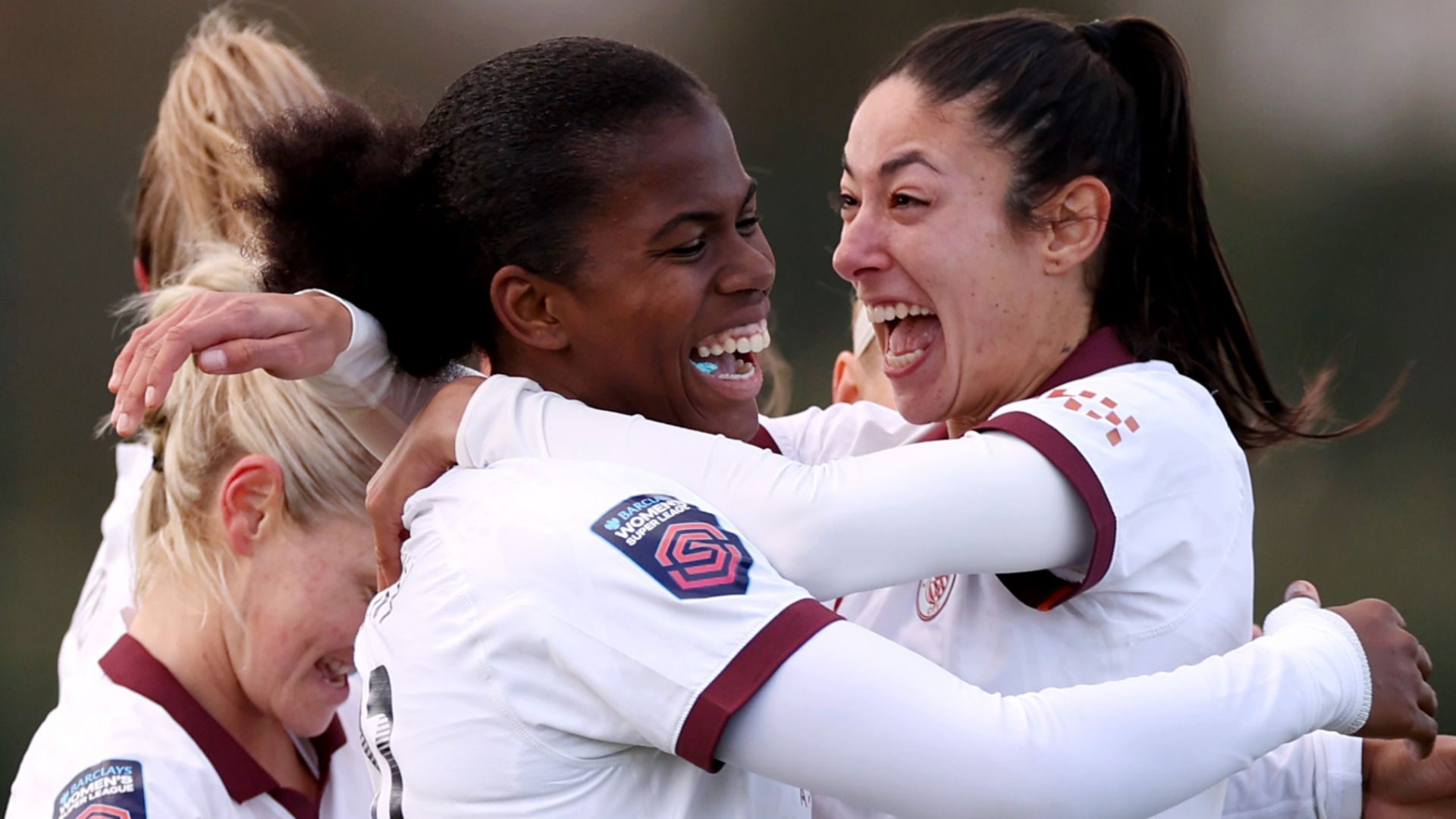 Bunny Shaw Manchester City WSL 2023-24