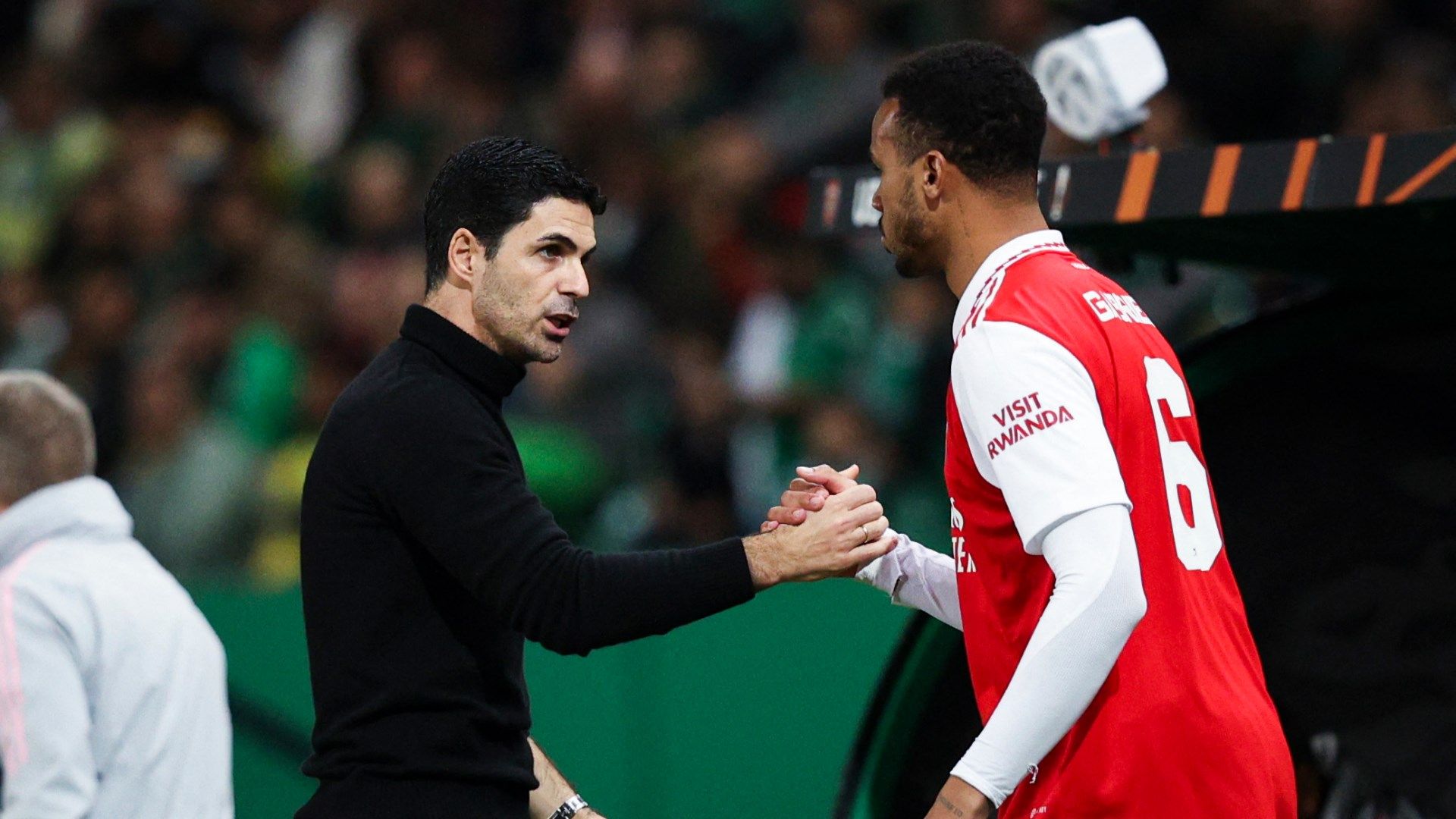 Mikel Arteta Gabriel Magalhaes Arsenal 2022-23