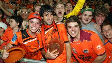 Thomas Broich Brisbane Roar v Perth Glory A-League 22042012