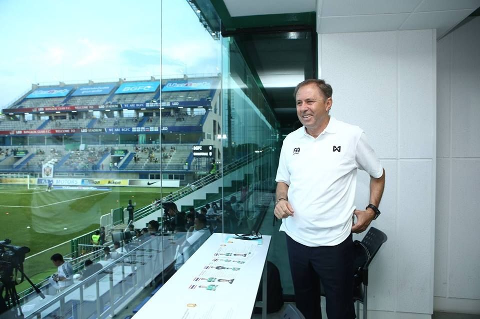 มิโลวาน ราเยวัช