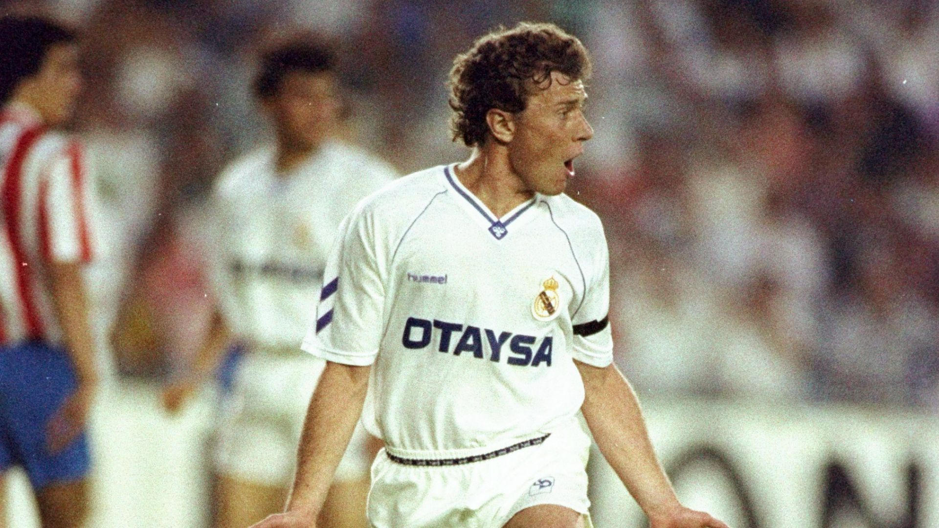 Butragueño scores against Atletico