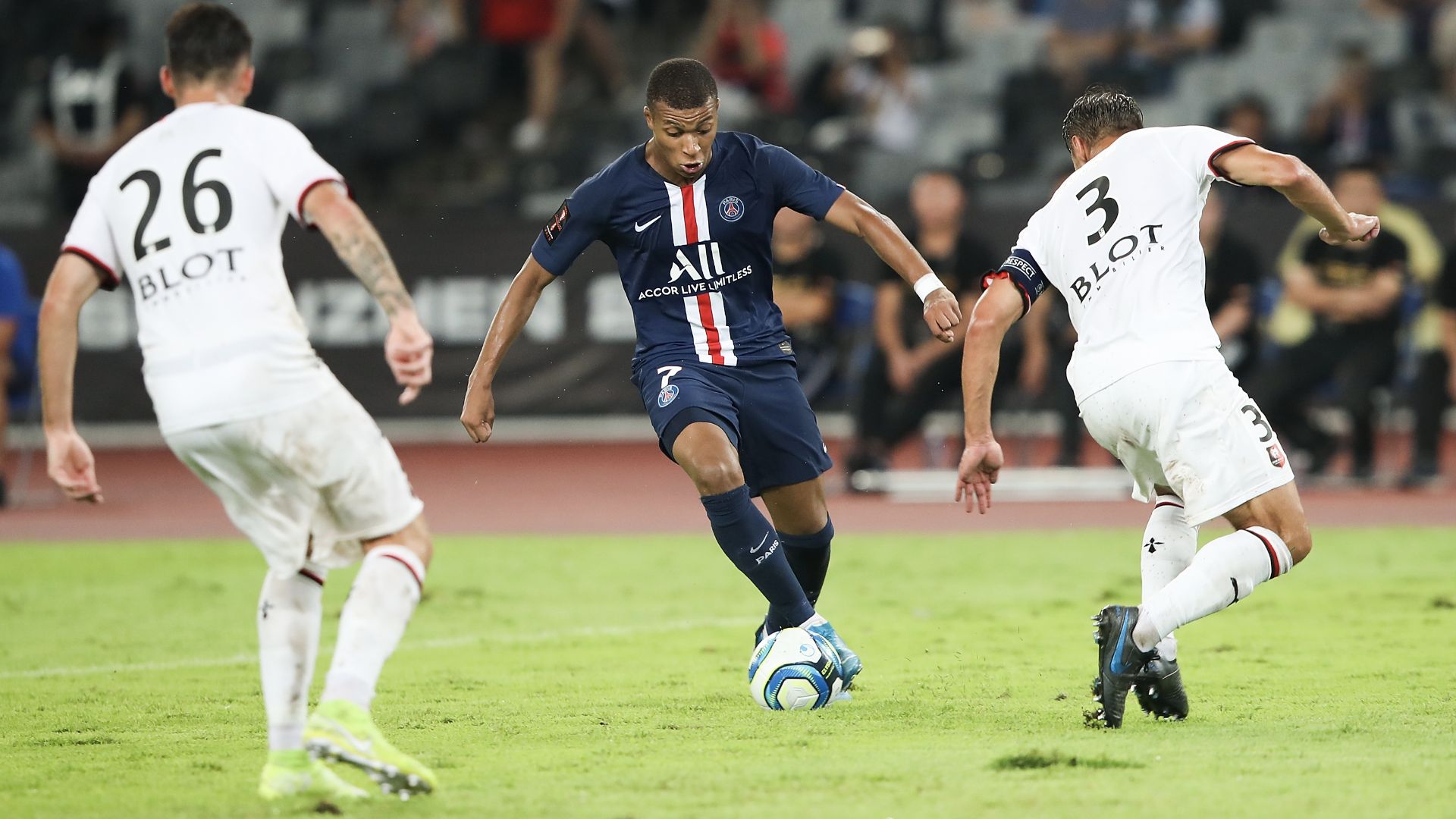 Kylian Mbappé (PSG) face à Damien Da Silva et Jérémy Gelin (Stade Rennais), Trophée des champions 2019