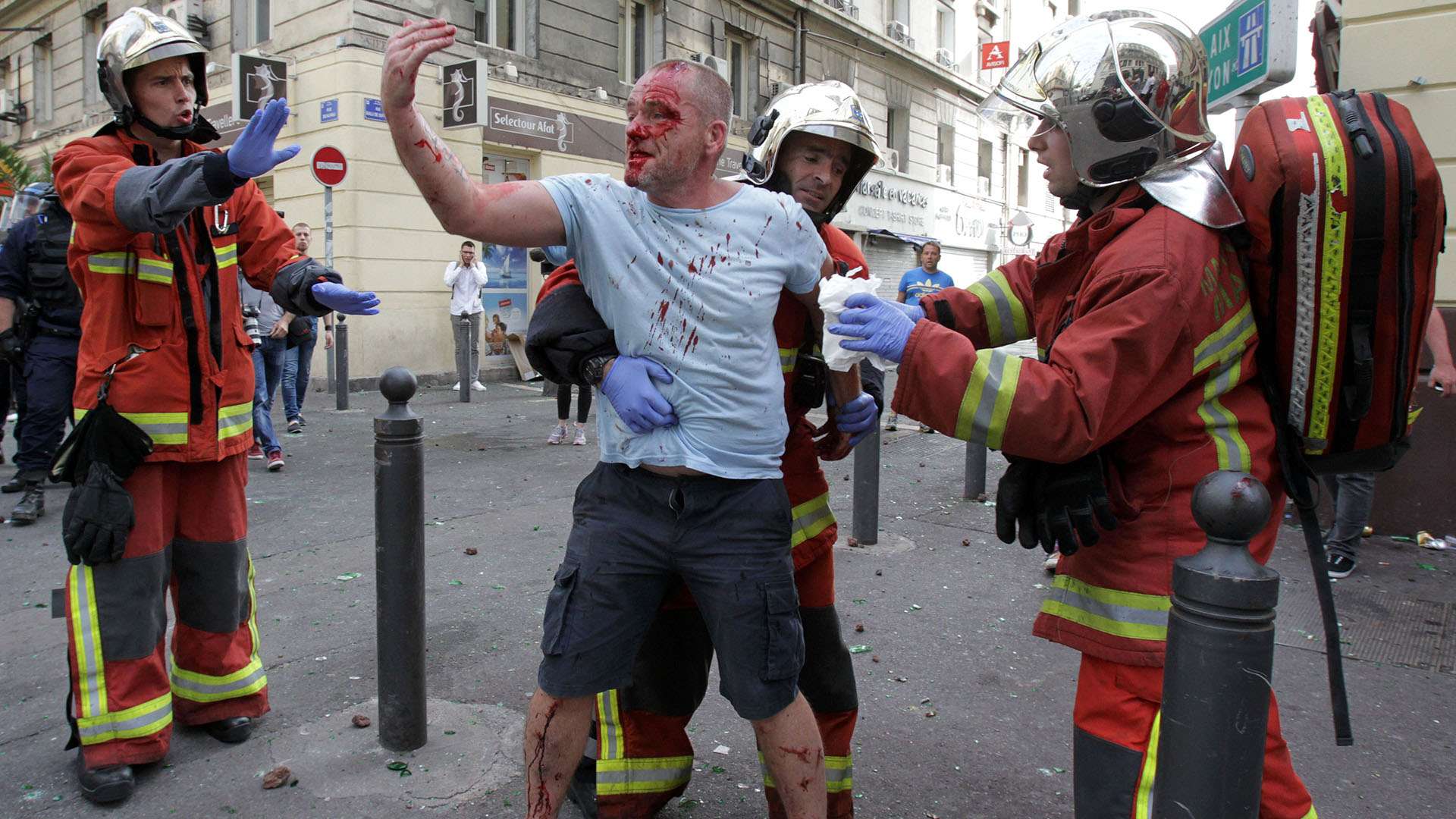 England Russia violence in Marseille