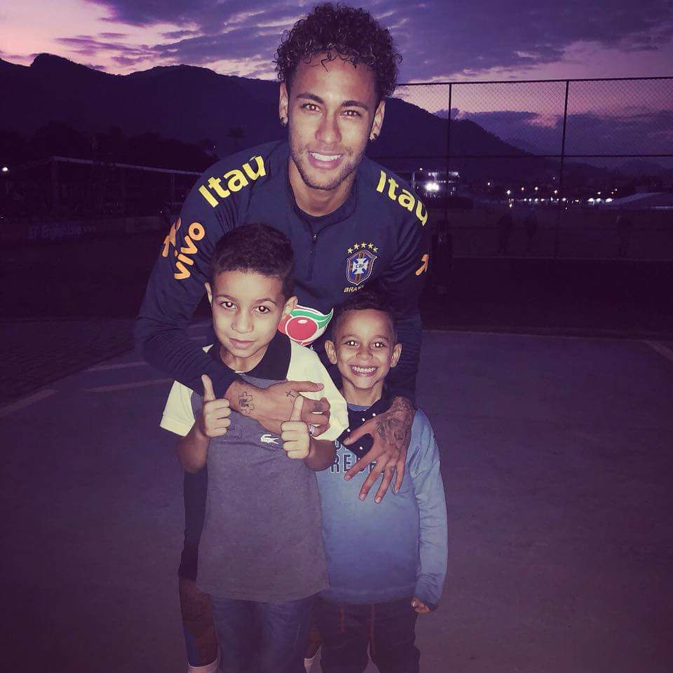 เนย์มาร์ - วิลเลน โมตา