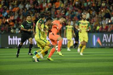 Norshahrul Idlan and Akram Mahinan Felda United Kedah Super League 4/2/17