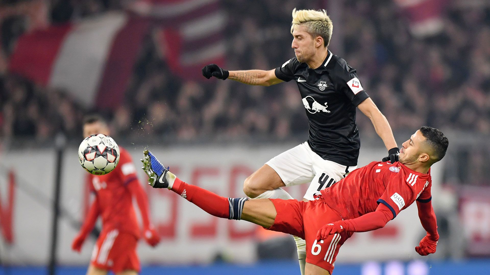 Thiago FC Bayern München Bundesliga 1912208